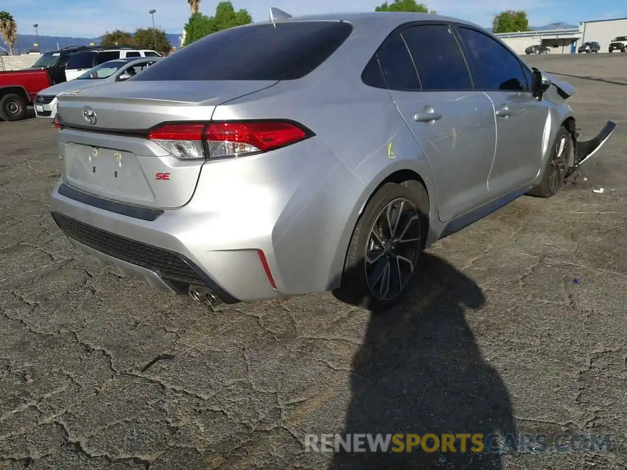 4 Photograph of a damaged car JTDS4RCEXLJ028640 TOYOTA COROLLA 2020