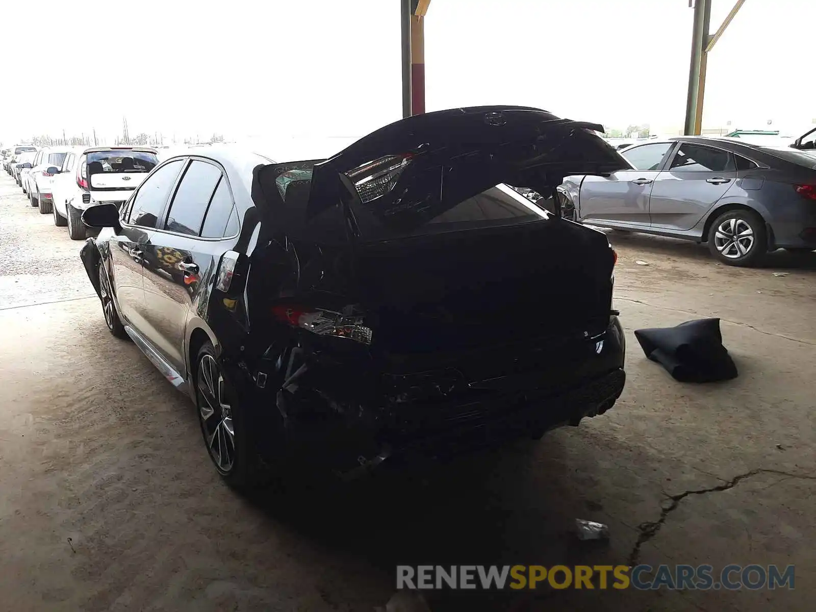 9 Photograph of a damaged car JTDS4RCEXLJ030923 TOYOTA COROLLA 2020