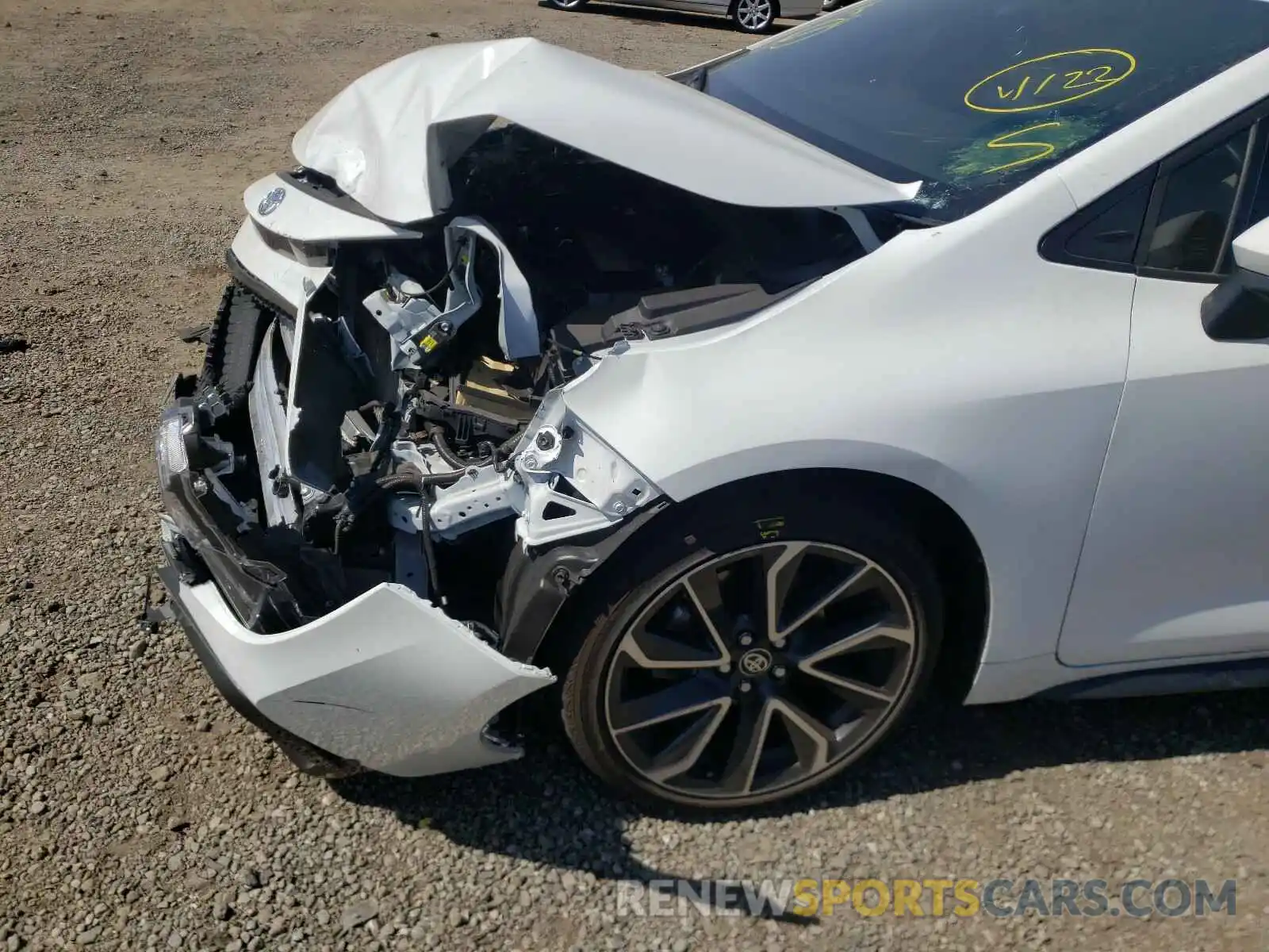 9 Photograph of a damaged car JTDS4RCEXLJ034017 TOYOTA COROLLA 2020