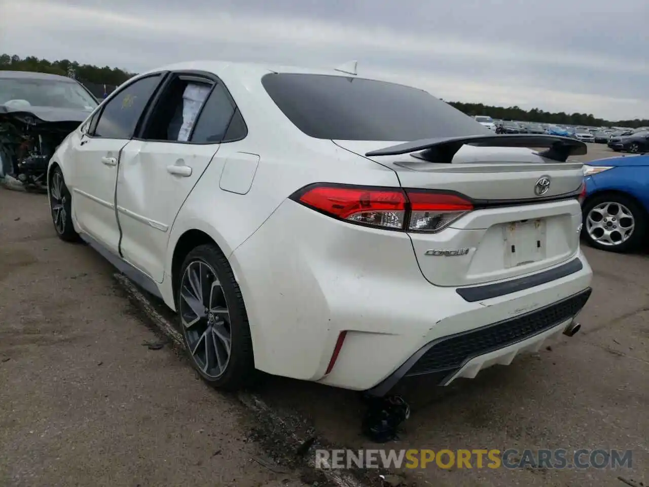 3 Photograph of a damaged car JTDS4RCEXLJ037550 TOYOTA COROLLA 2020