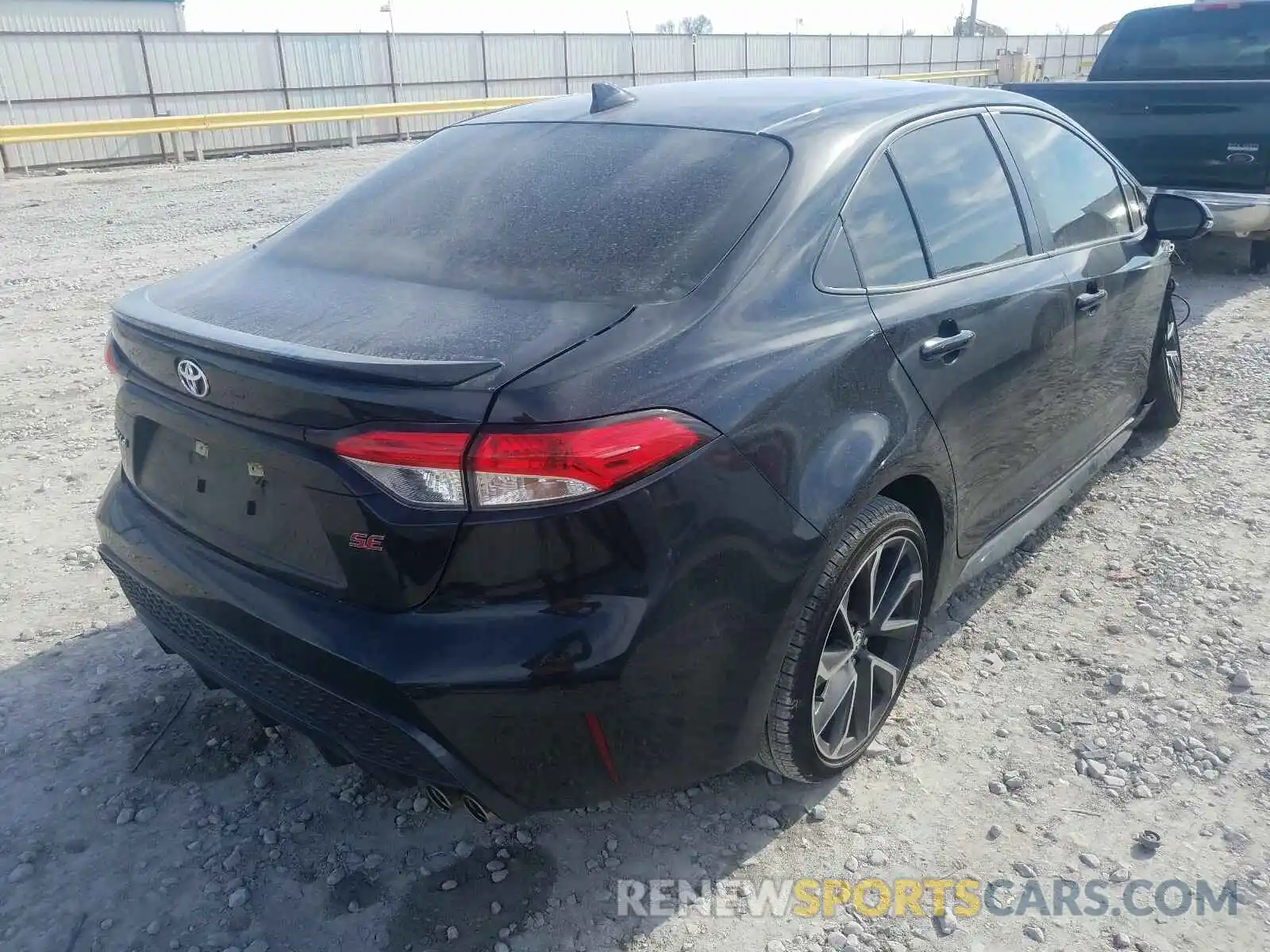 4 Photograph of a damaged car JTDS4RCEXLJ039623 TOYOTA COROLLA 2020