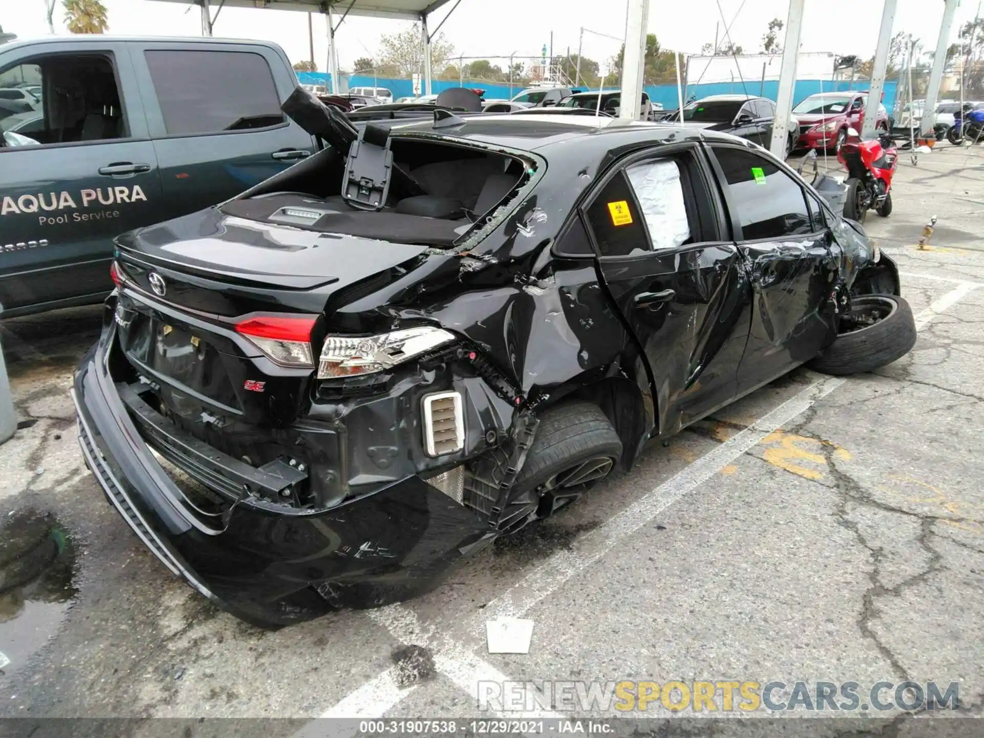 4 Photograph of a damaged car JTDS4RCEXLJ040643 TOYOTA COROLLA 2020