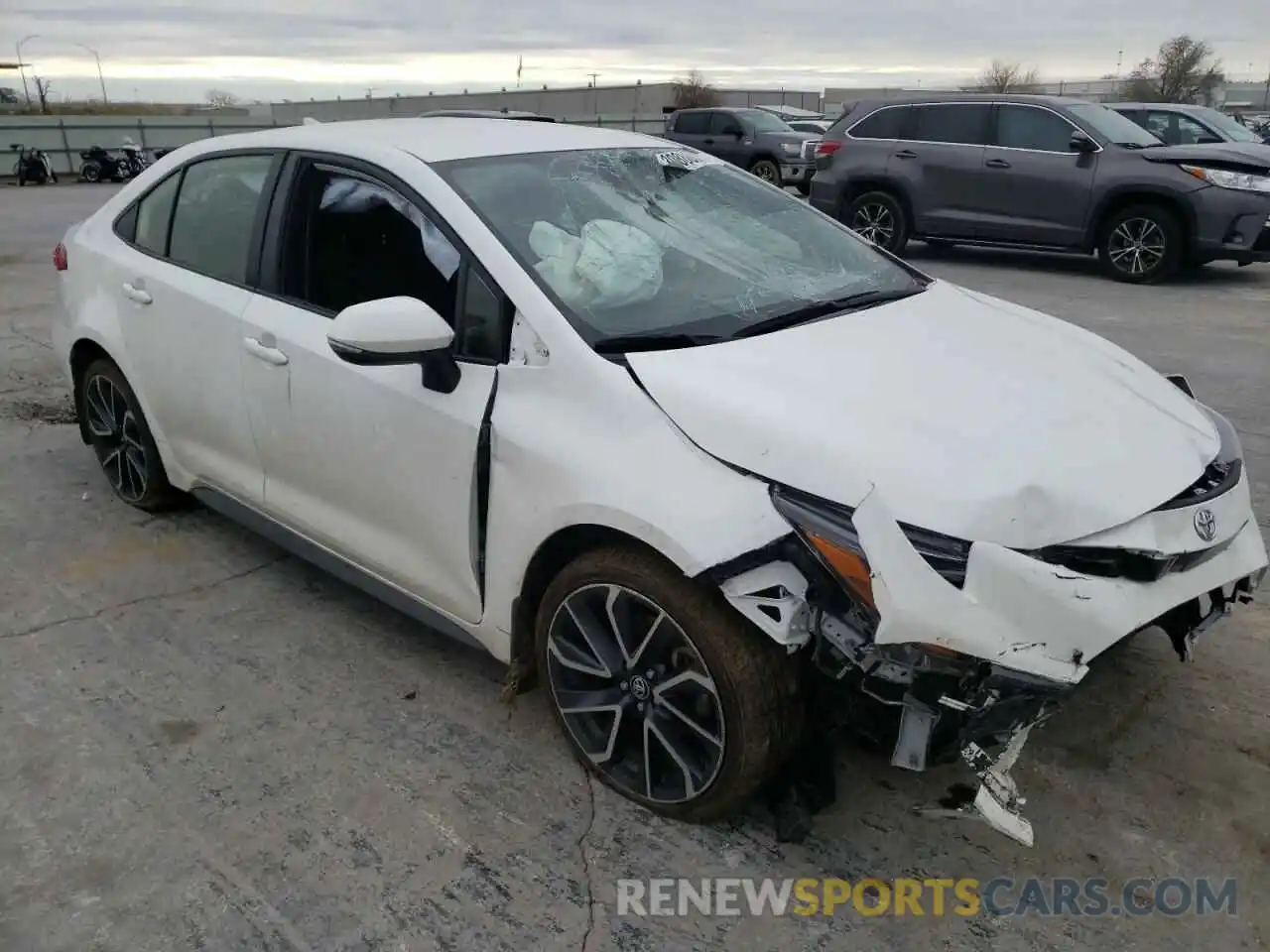 1 Photograph of a damaged car JTDS4RCEXLJ040836 TOYOTA COROLLA 2020