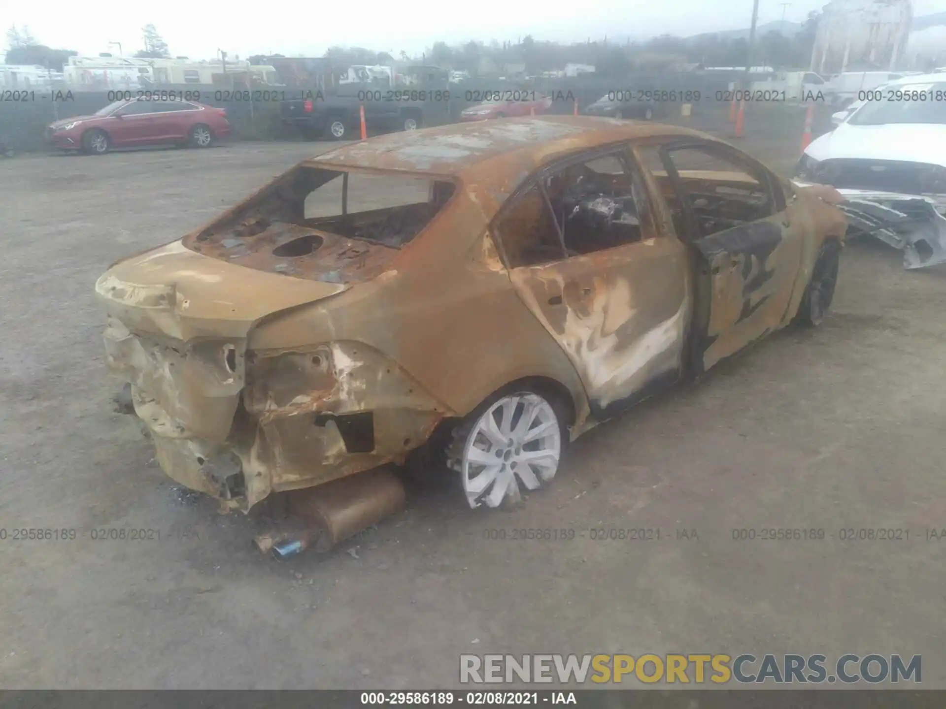 4 Photograph of a damaged car JTDS4RCEXLJ043204 TOYOTA COROLLA 2020