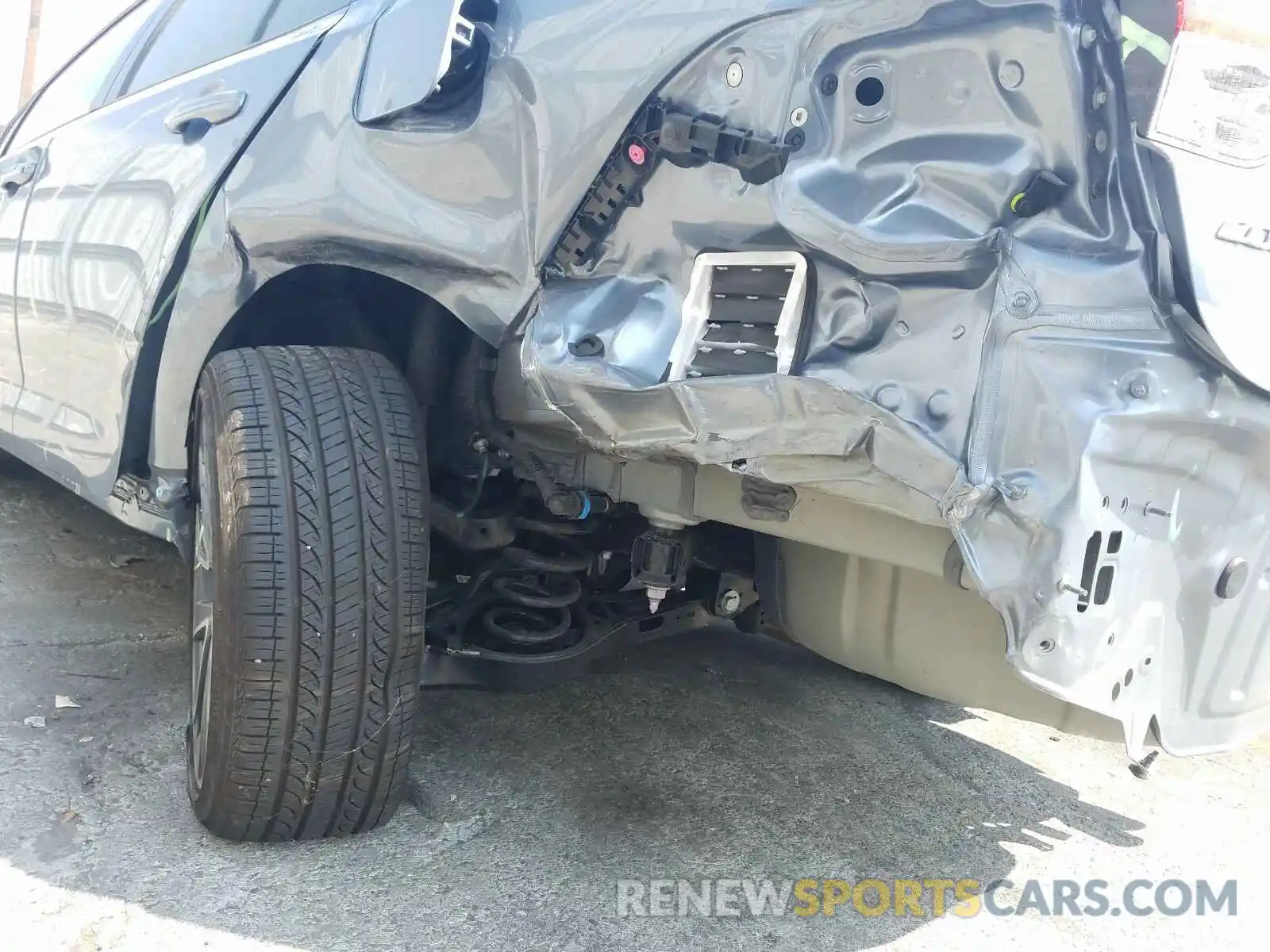 9 Photograph of a damaged car JTDS4RCEXLJ047480 TOYOTA COROLLA 2020