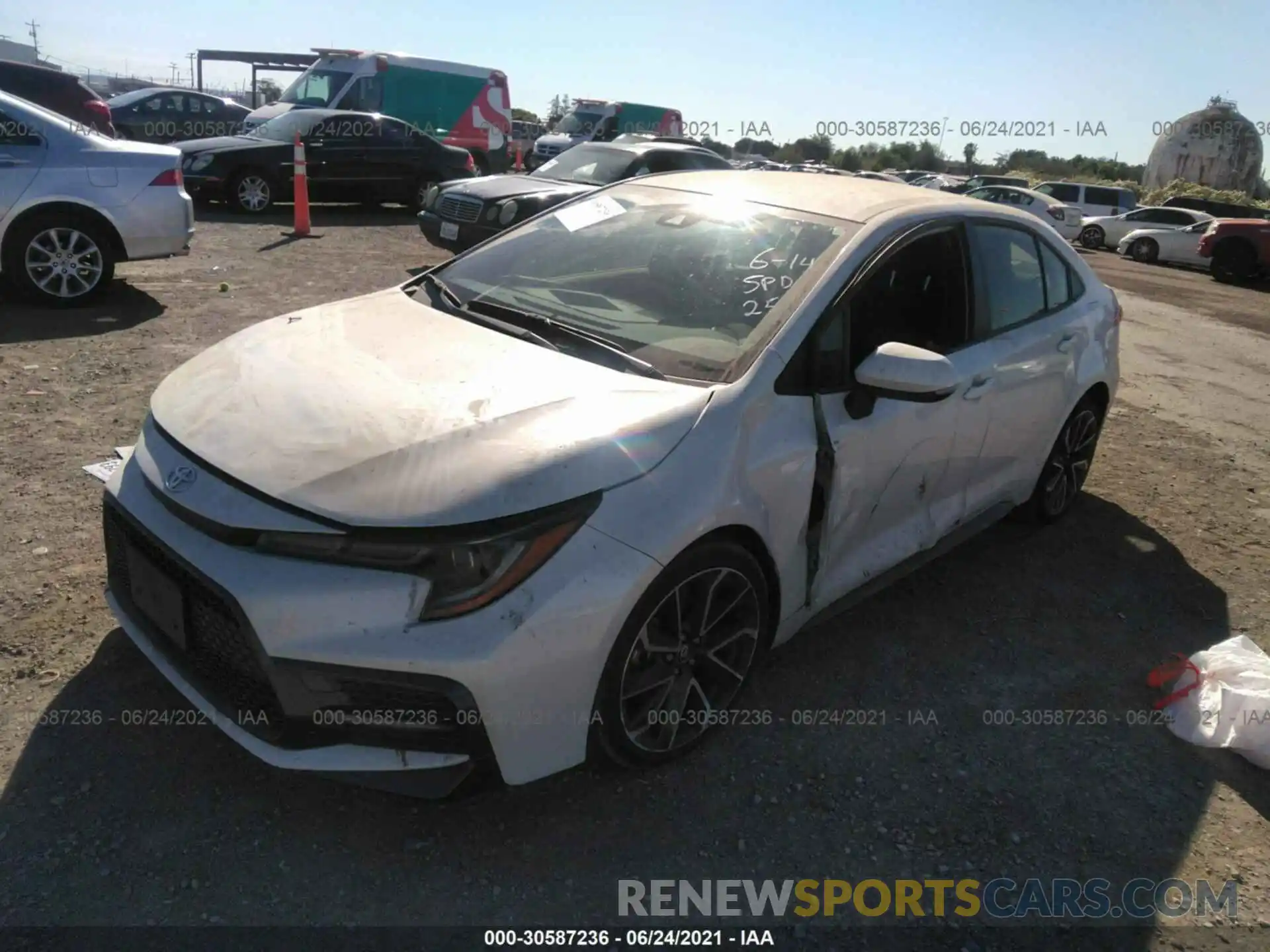 2 Photograph of a damaged car JTDS4RCEXLJ048158 TOYOTA COROLLA 2020