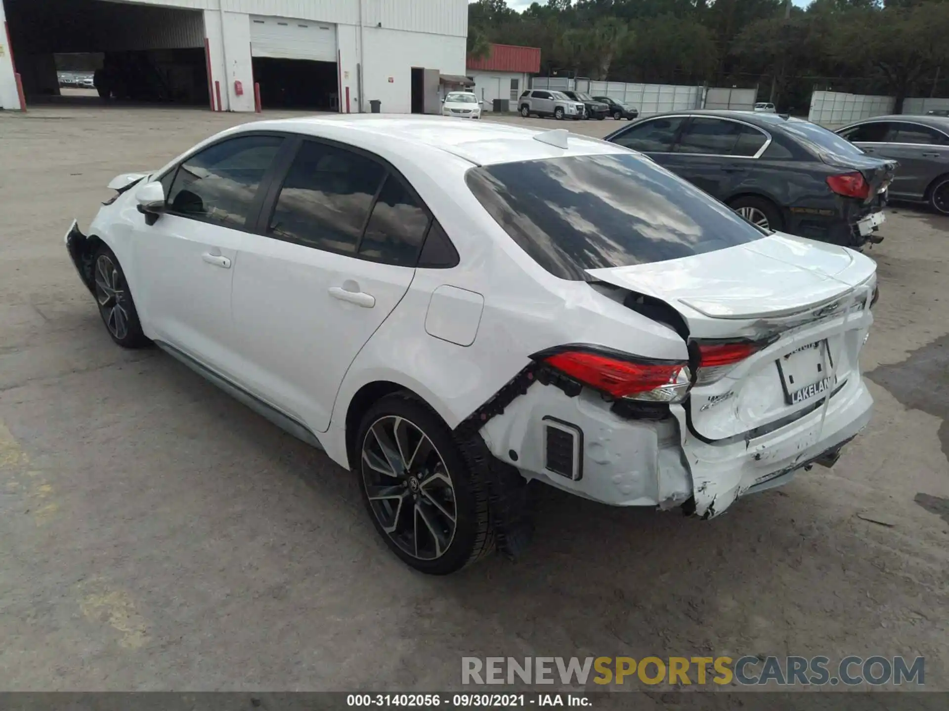 3 Photograph of a damaged car JTDS4RCEXLJ052775 TOYOTA COROLLA 2020