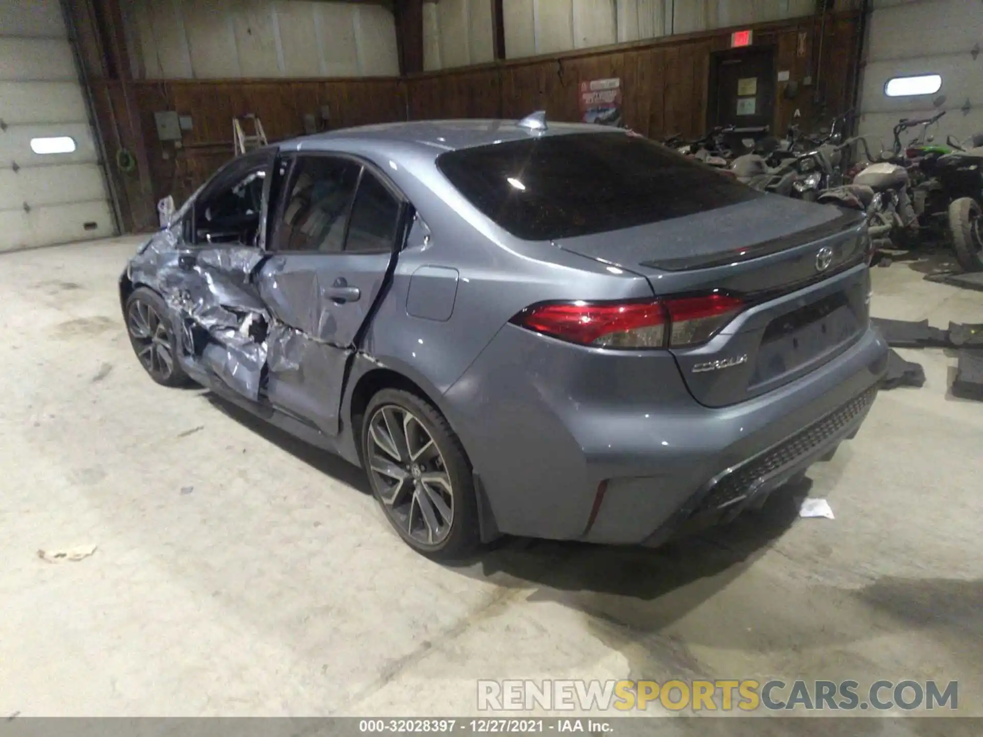 3 Photograph of a damaged car JTDT4RCE0LJ018607 TOYOTA COROLLA 2020