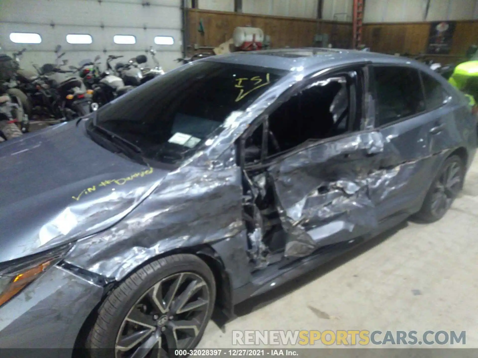 6 Photograph of a damaged car JTDT4RCE0LJ018607 TOYOTA COROLLA 2020