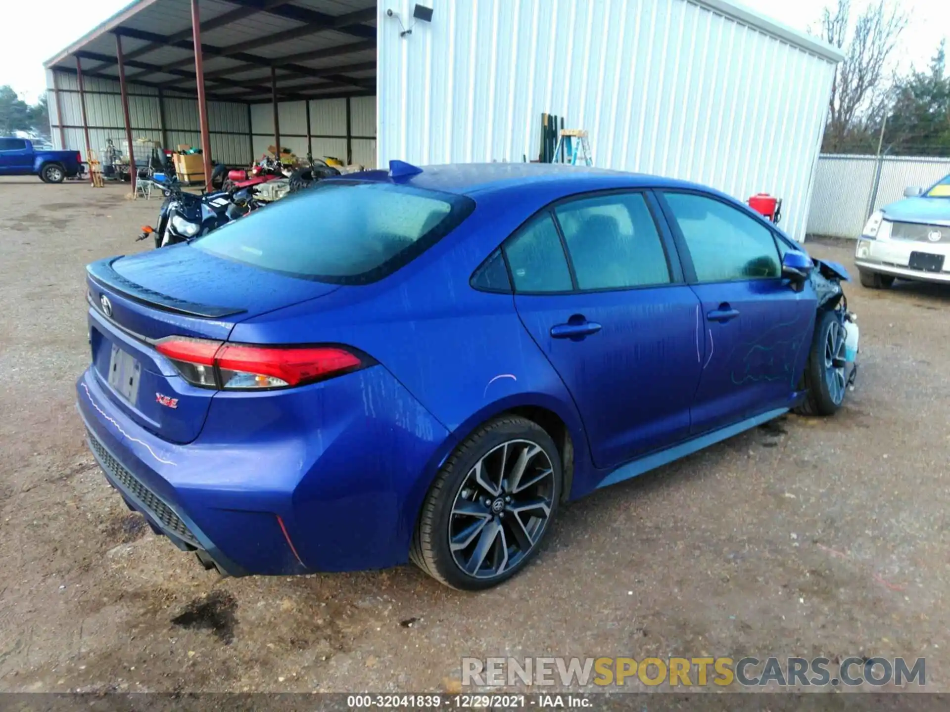 4 Photograph of a damaged car JTDT4RCE0LJ019157 TOYOTA COROLLA 2020