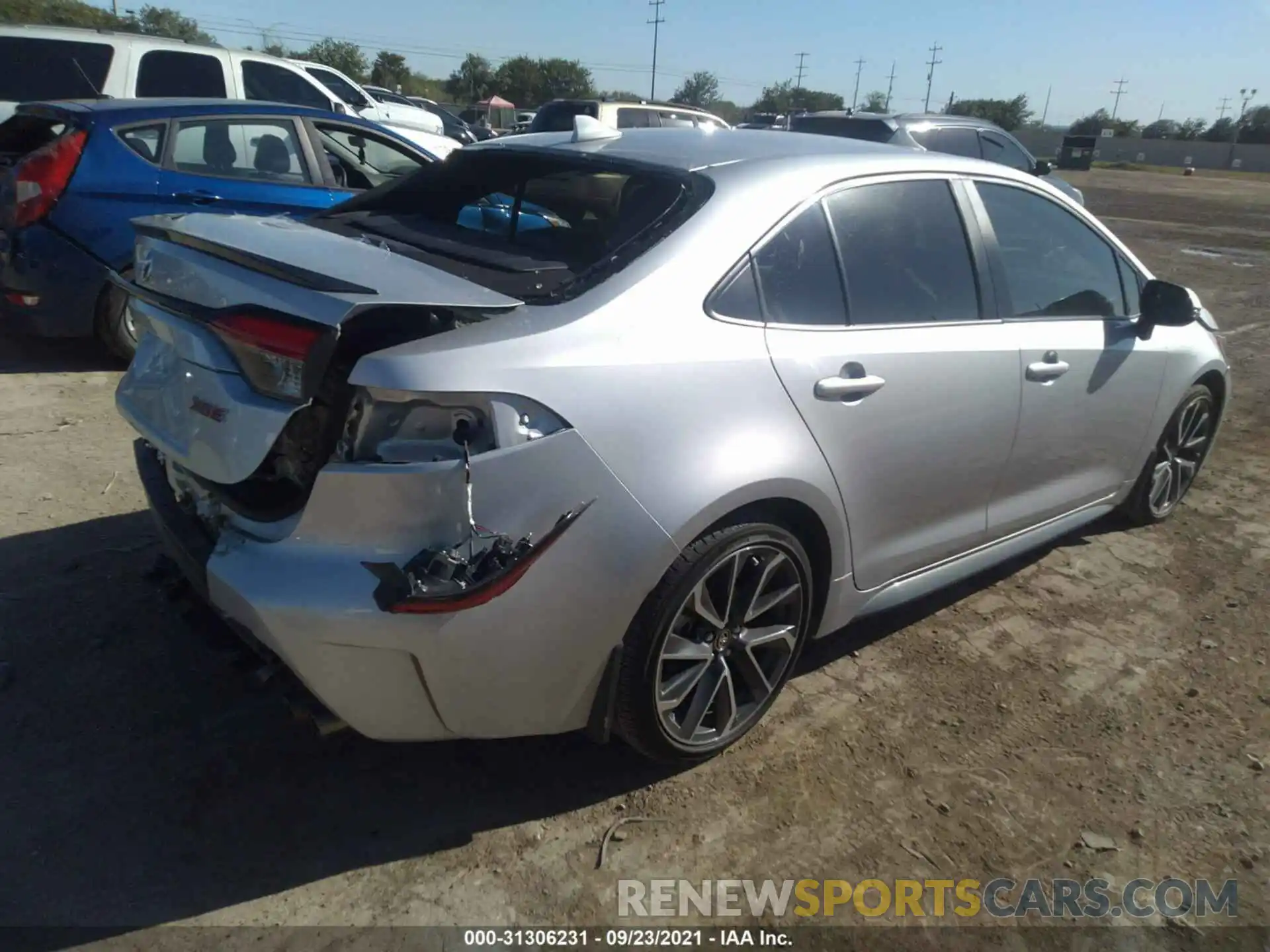 4 Photograph of a damaged car JTDT4RCE0LJ021264 TOYOTA COROLLA 2020