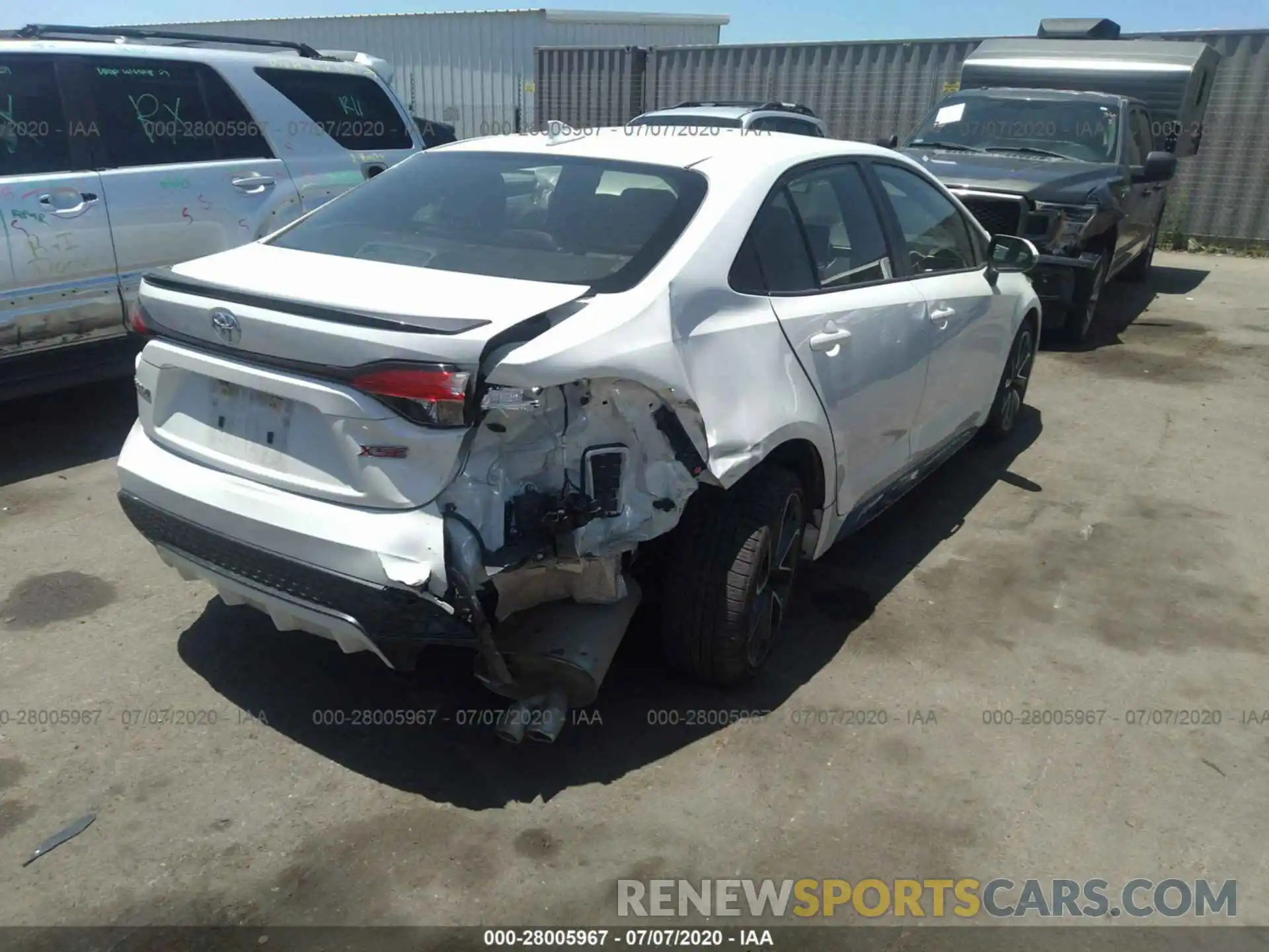 4 Photograph of a damaged car JTDT4RCE0LJ024942 TOYOTA COROLLA 2020