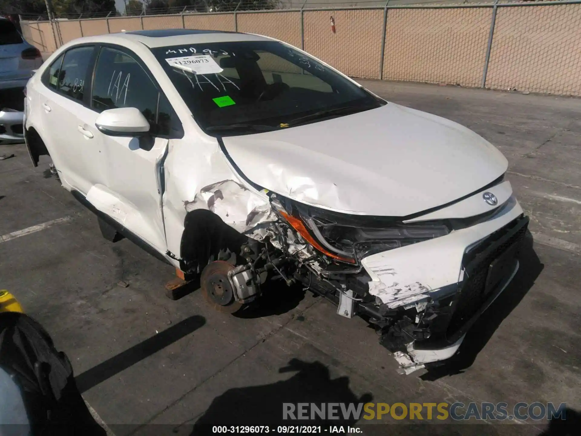 1 Photograph of a damaged car JTDT4RCE1LJ003369 TOYOTA COROLLA 2020