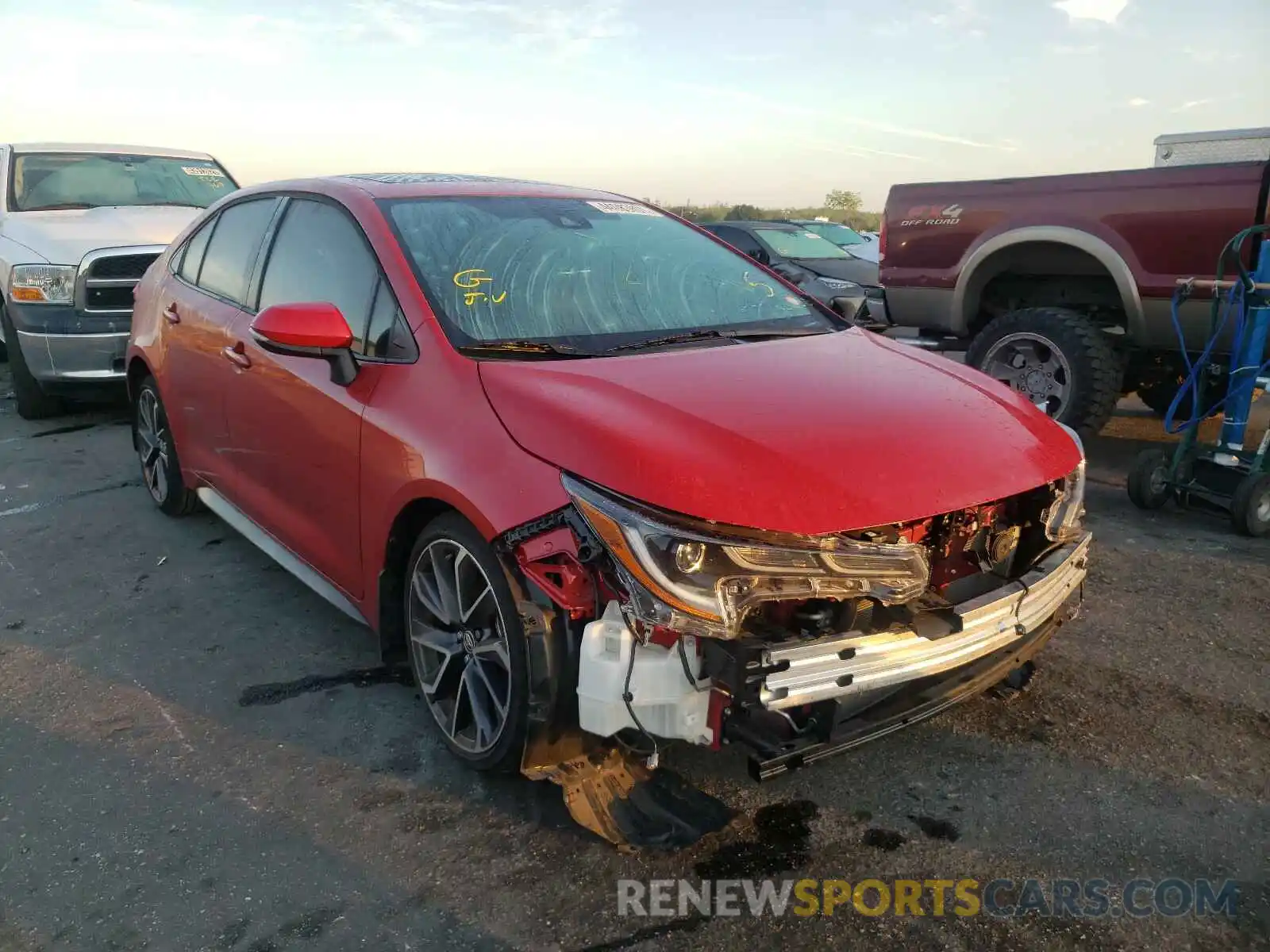 1 Photograph of a damaged car JTDT4RCE1LJ006689 TOYOTA COROLLA 2020