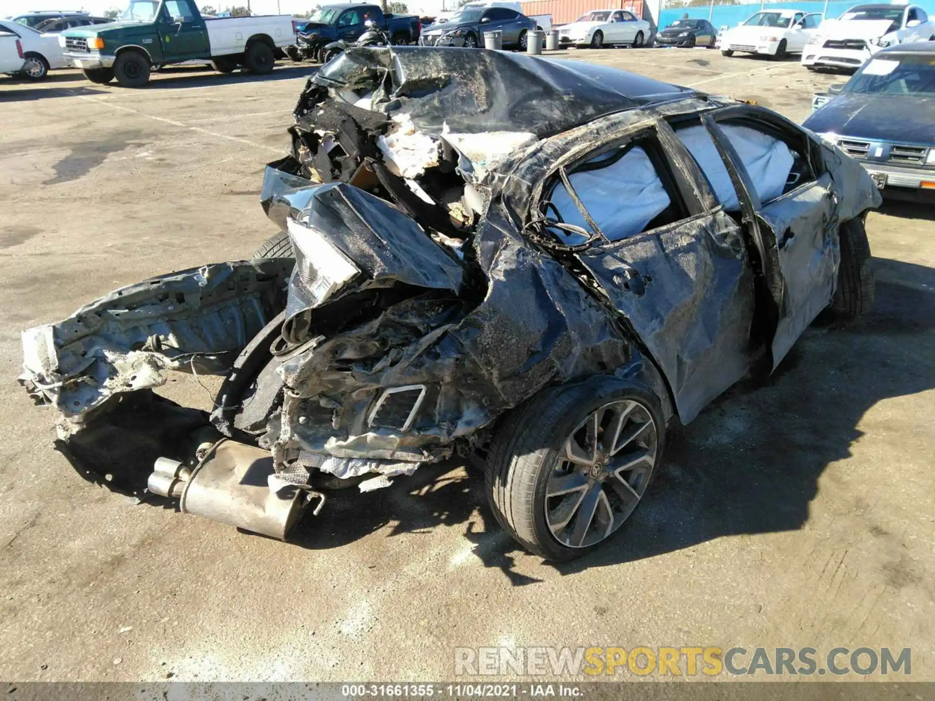 4 Photograph of a damaged car JTDT4RCE2LJ013943 TOYOTA COROLLA 2020