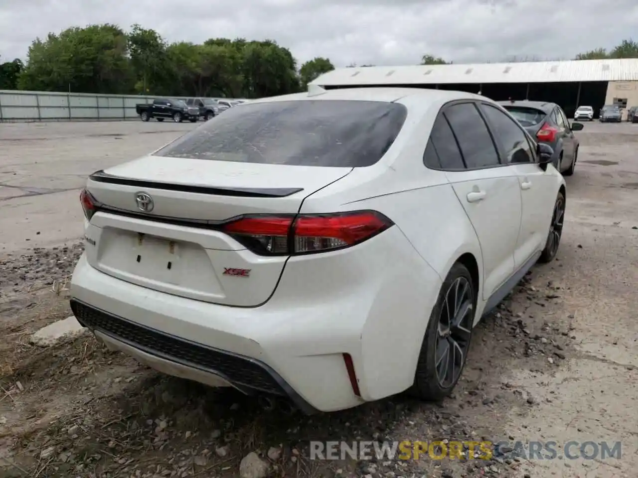 4 Photograph of a damaged car JTDT4RCE2LJ042794 TOYOTA COROLLA 2020