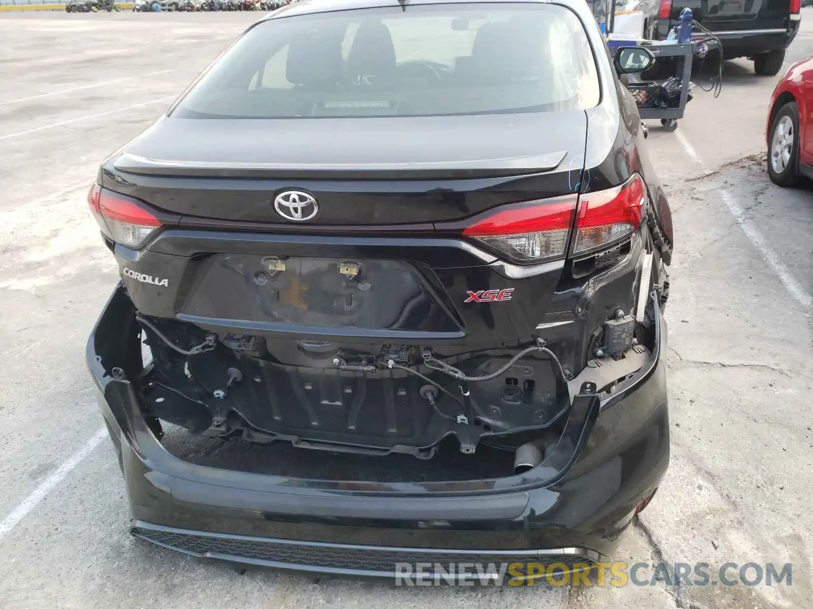 9 Photograph of a damaged car JTDT4RCE3LJ036986 TOYOTA COROLLA 2020