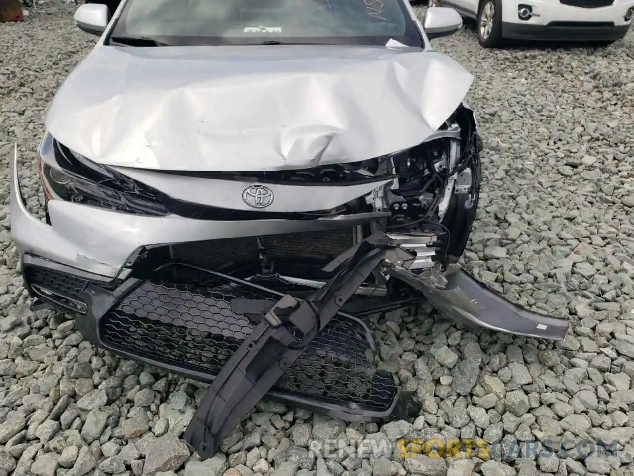 9 Photograph of a damaged car JTDT4RCE4LJ001518 TOYOTA COROLLA 2020