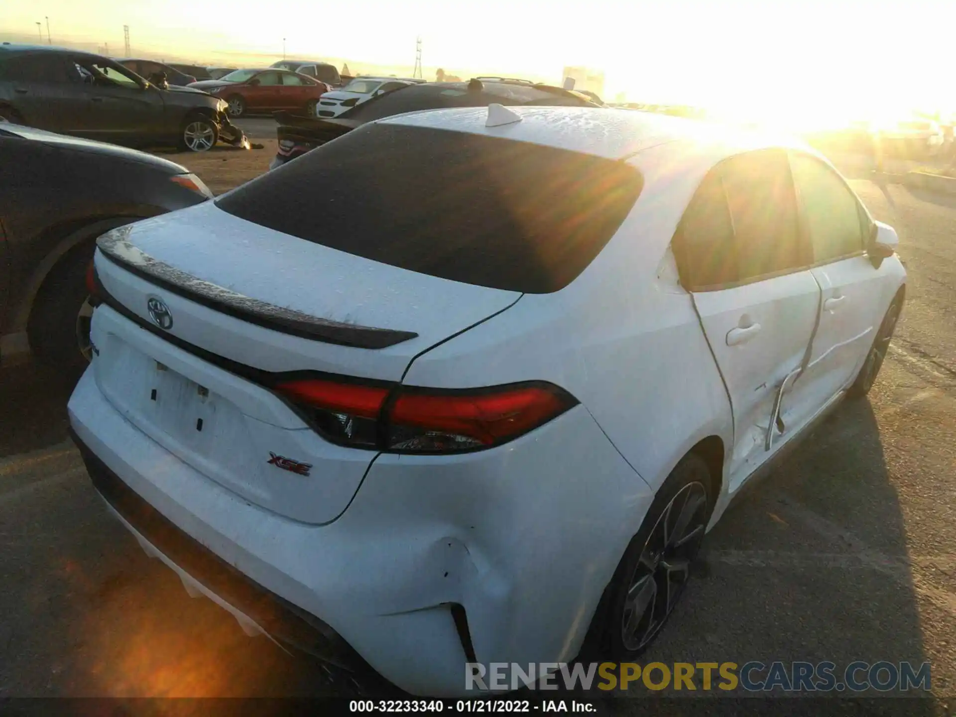 4 Photograph of a damaged car JTDT4RCE4LJ010154 TOYOTA COROLLA 2020