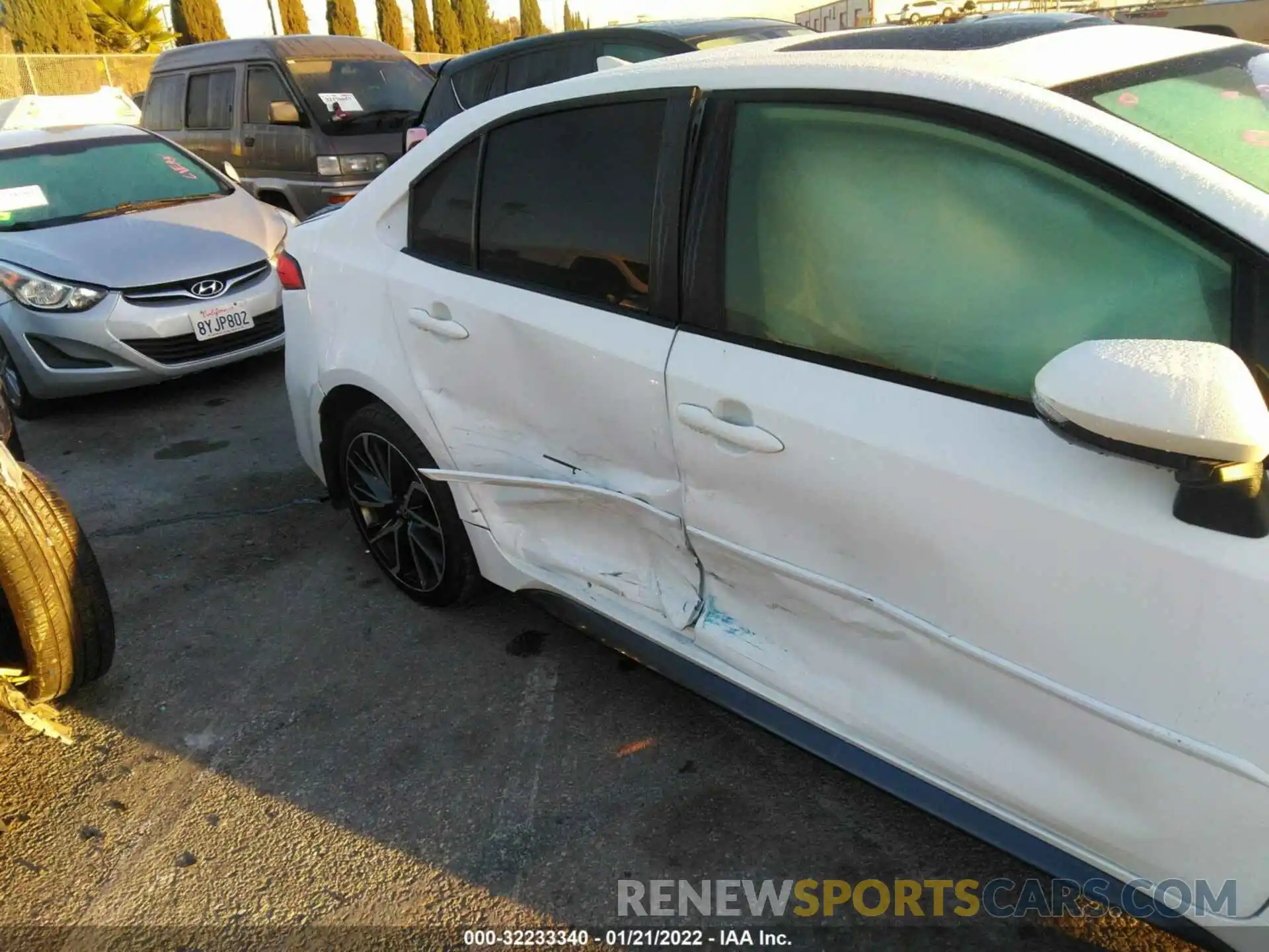 6 Photograph of a damaged car JTDT4RCE4LJ010154 TOYOTA COROLLA 2020