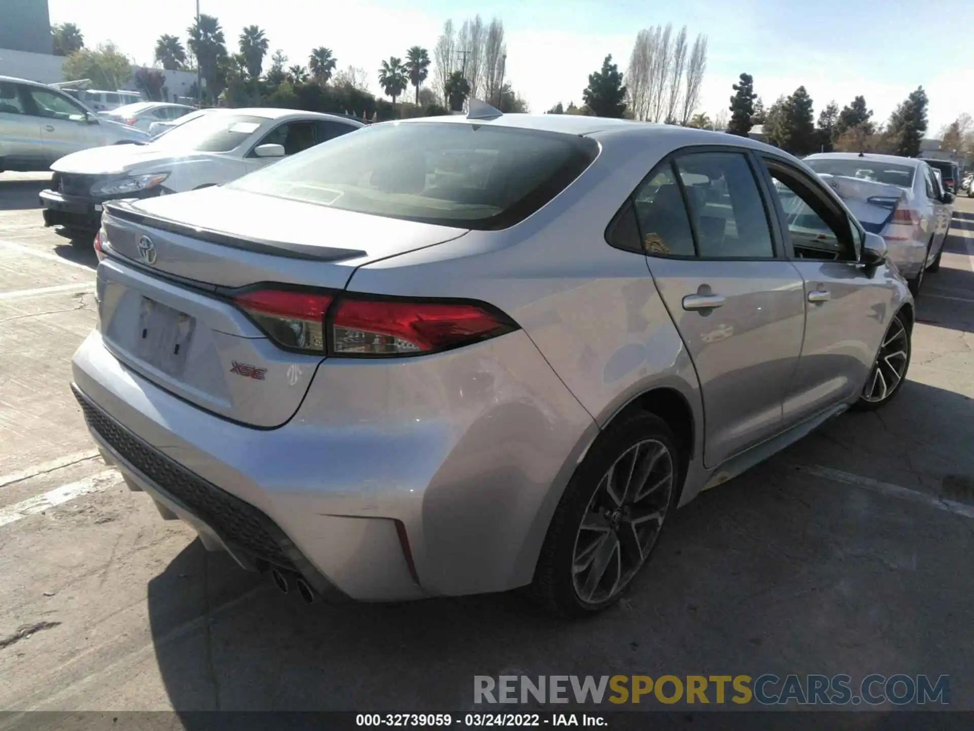 4 Photograph of a damaged car JTDT4RCE4LJ010266 TOYOTA COROLLA 2020