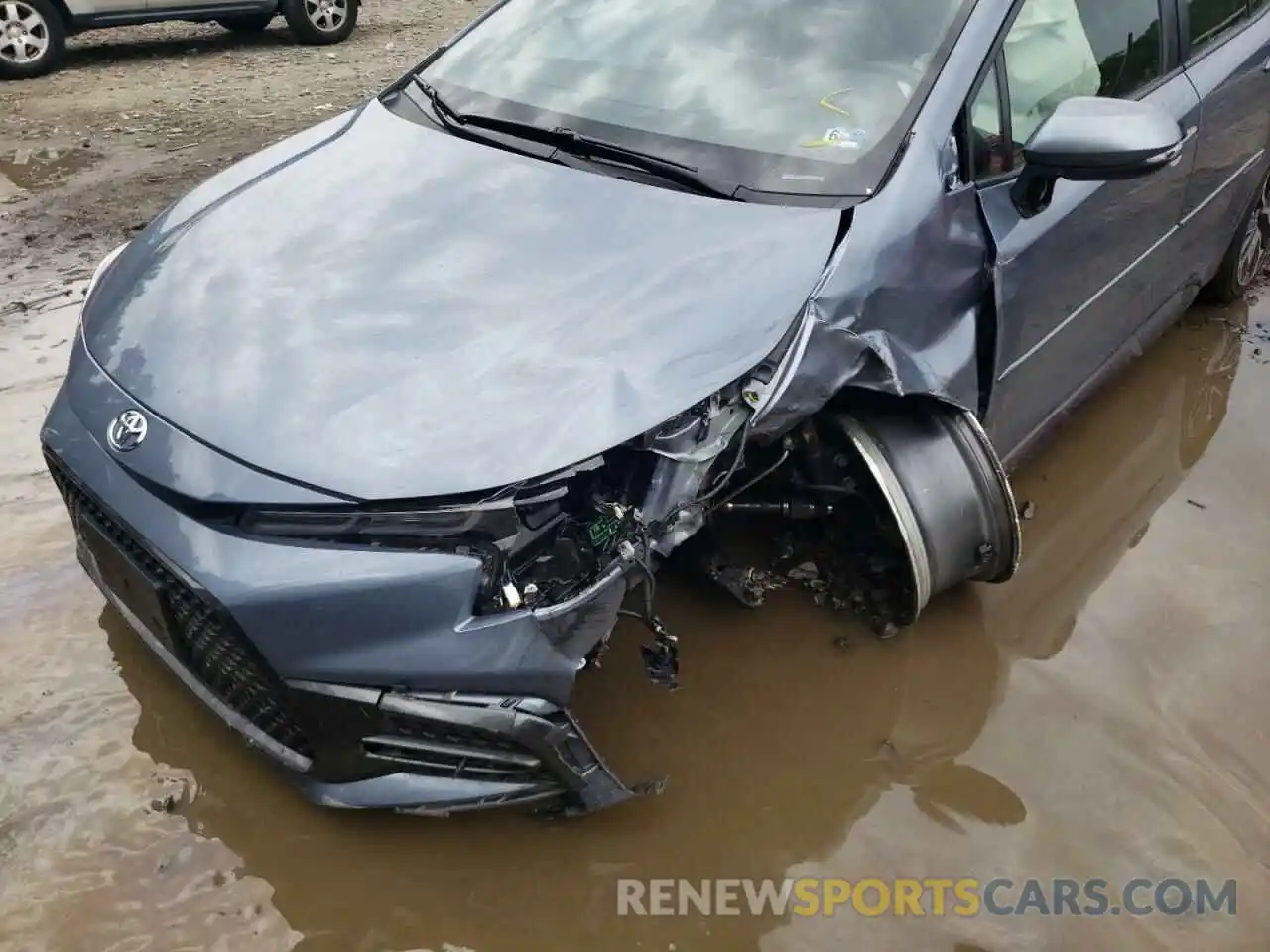 9 Photograph of a damaged car JTDT4RCE4LJ015984 TOYOTA COROLLA 2020