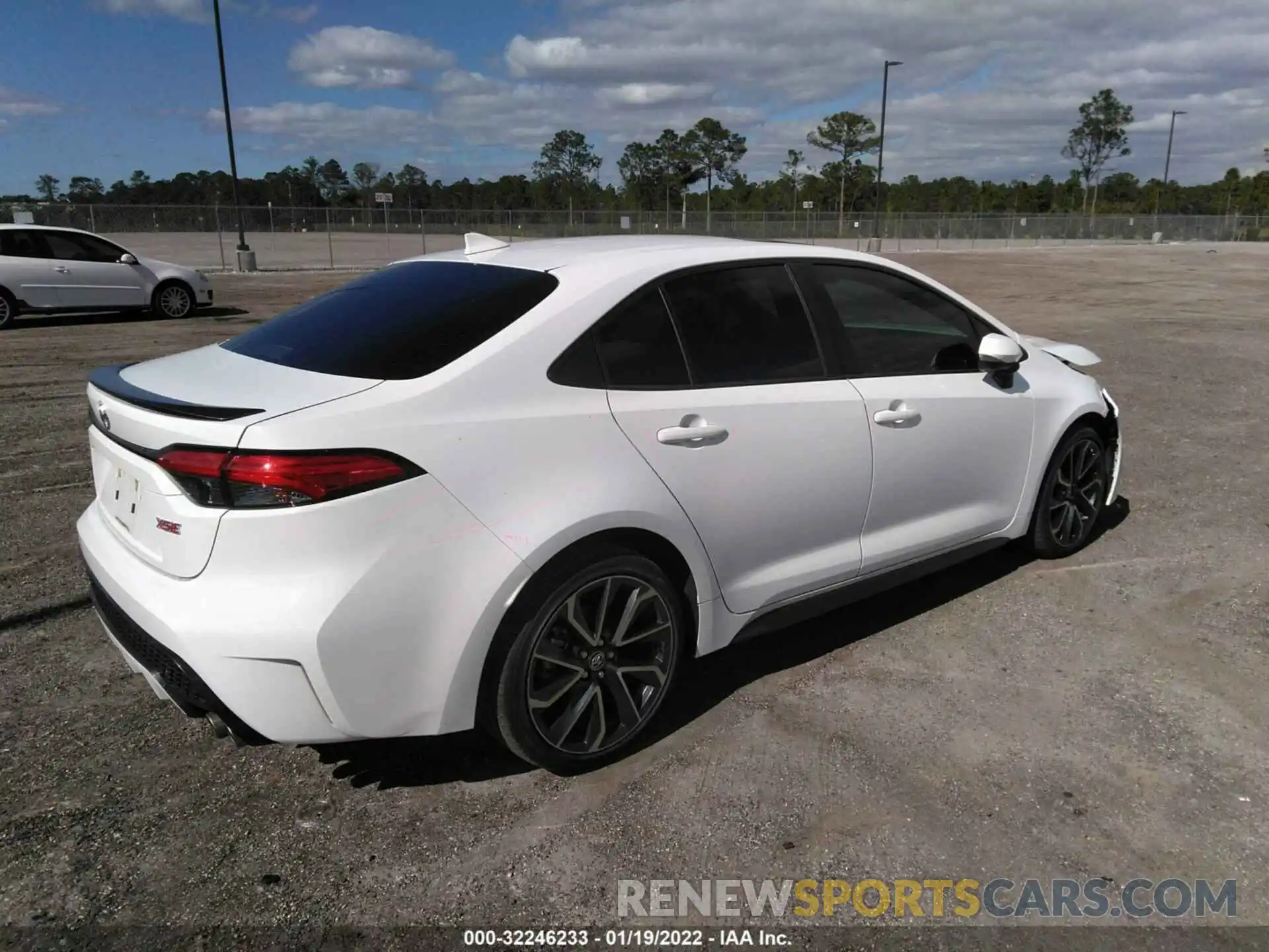 4 Photograph of a damaged car JTDT4RCE4LJ020845 TOYOTA COROLLA 2020