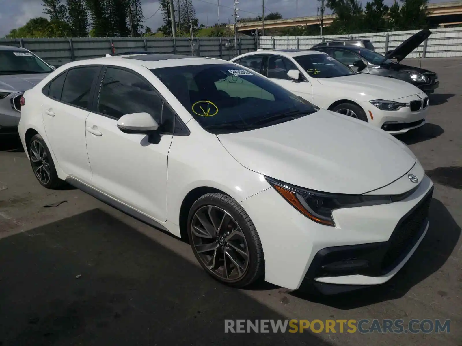 1 Photograph of a damaged car JTDT4RCE5LJ011894 TOYOTA COROLLA 2020