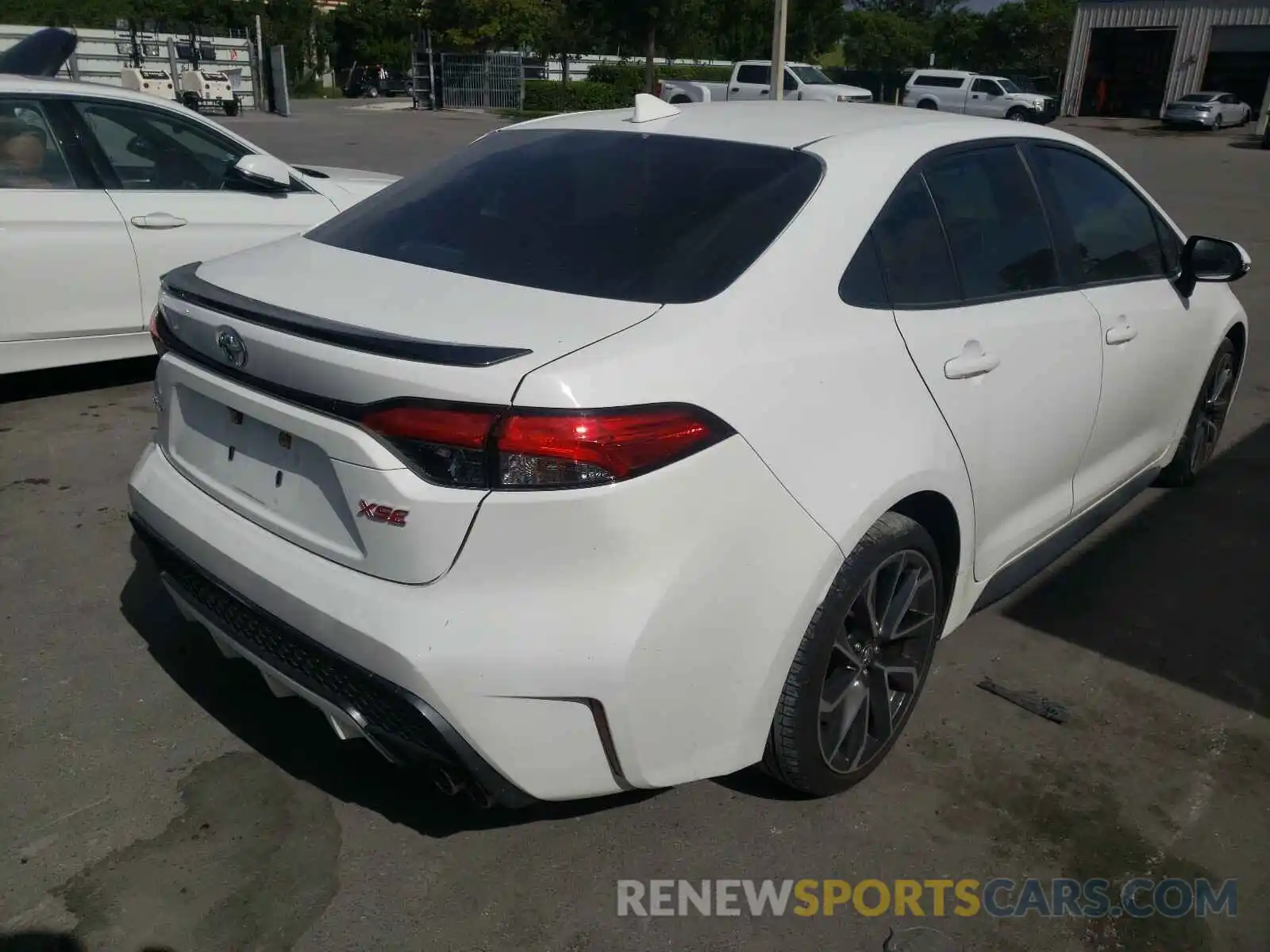 4 Photograph of a damaged car JTDT4RCE5LJ011894 TOYOTA COROLLA 2020