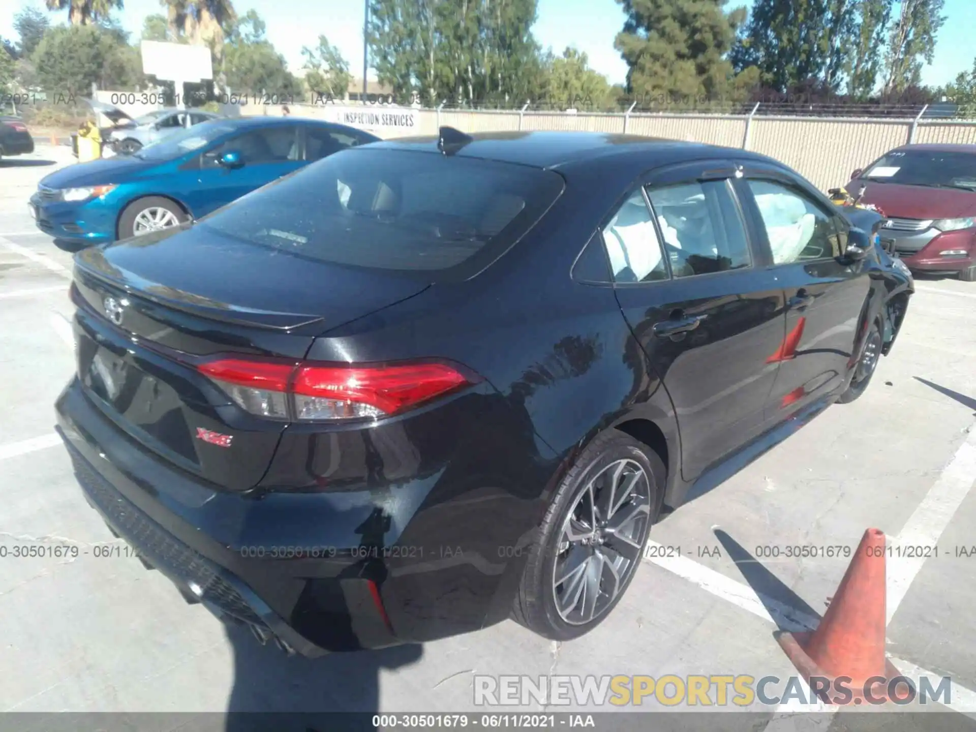 4 Photograph of a damaged car JTDT4RCE5LJ014620 TOYOTA COROLLA 2020