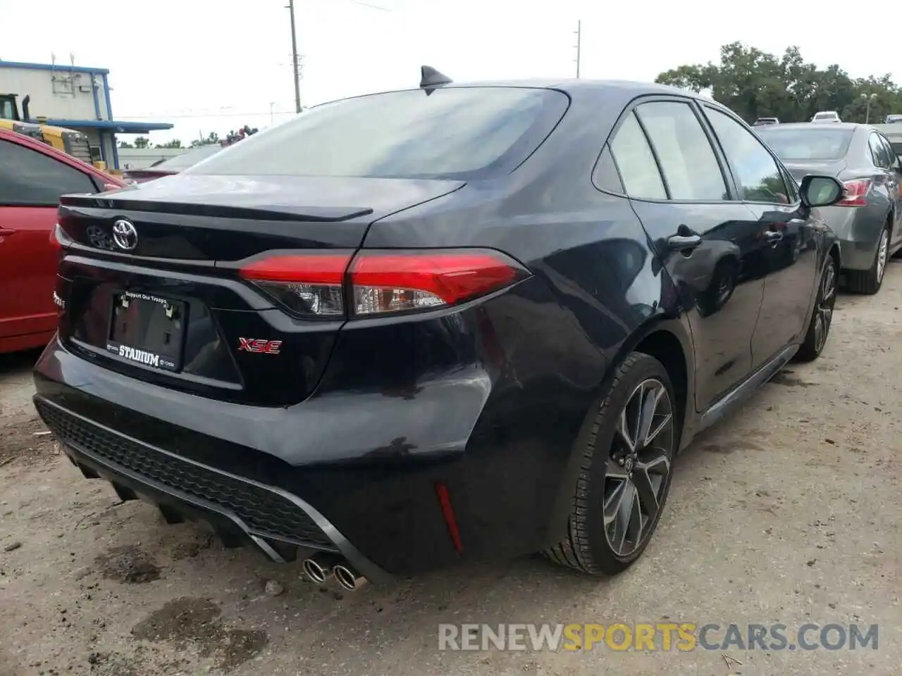 4 Photograph of a damaged car JTDT4RCE5LJ036133 TOYOTA COROLLA 2020