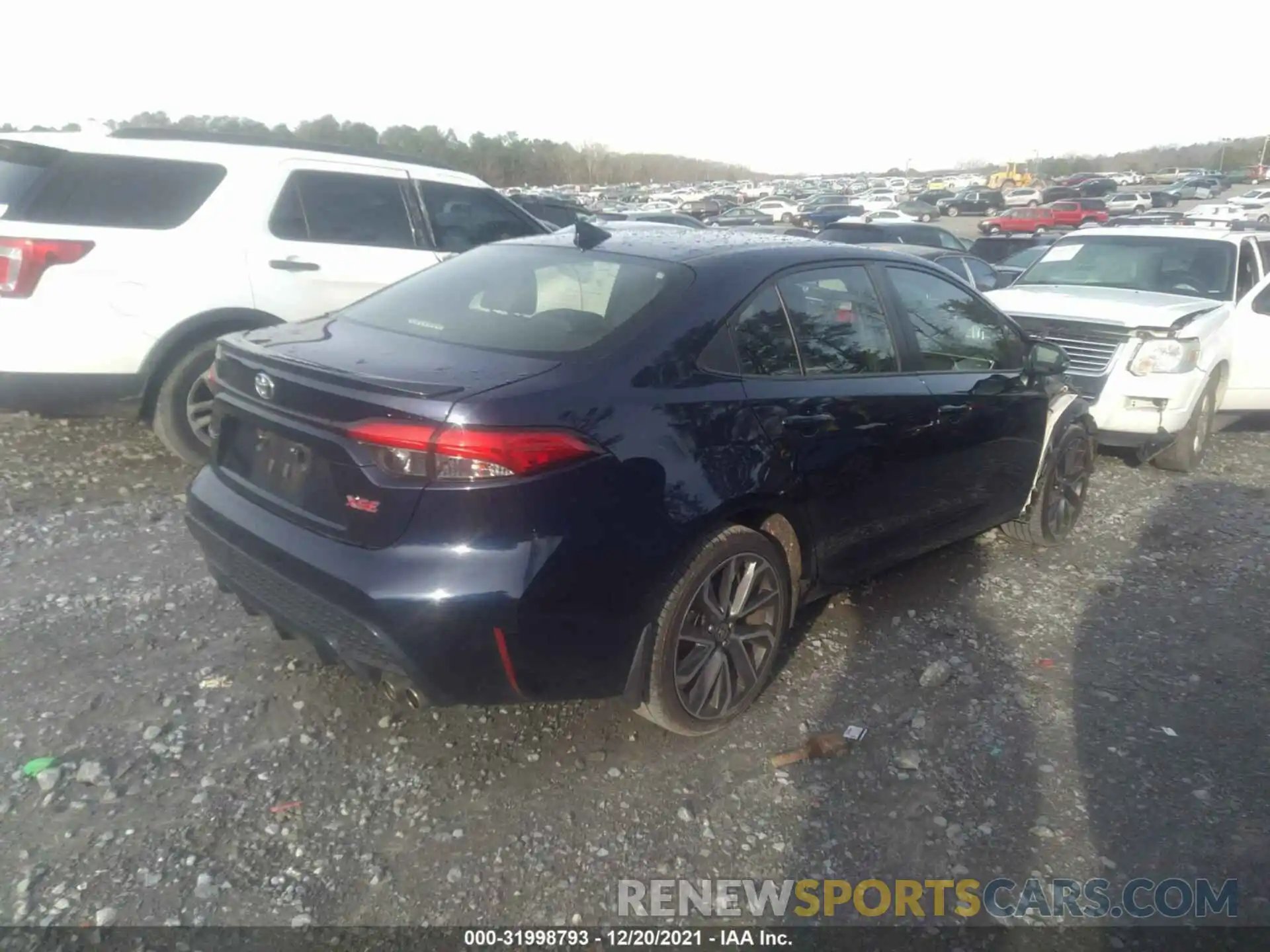 4 Photograph of a damaged car JTDT4RCE5LJ037699 TOYOTA COROLLA 2020