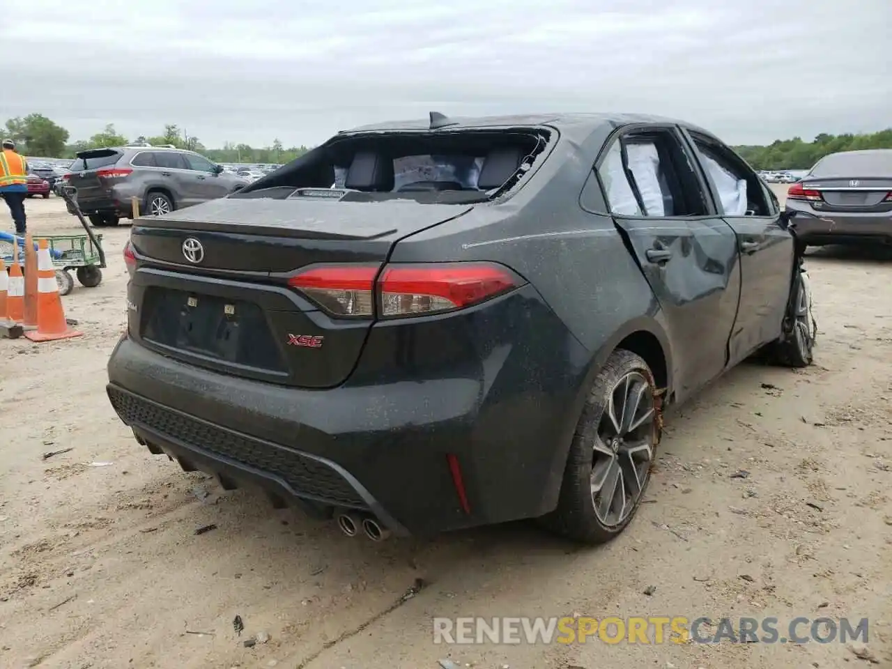 4 Photograph of a damaged car JTDT4RCE6LJ011662 TOYOTA COROLLA 2020