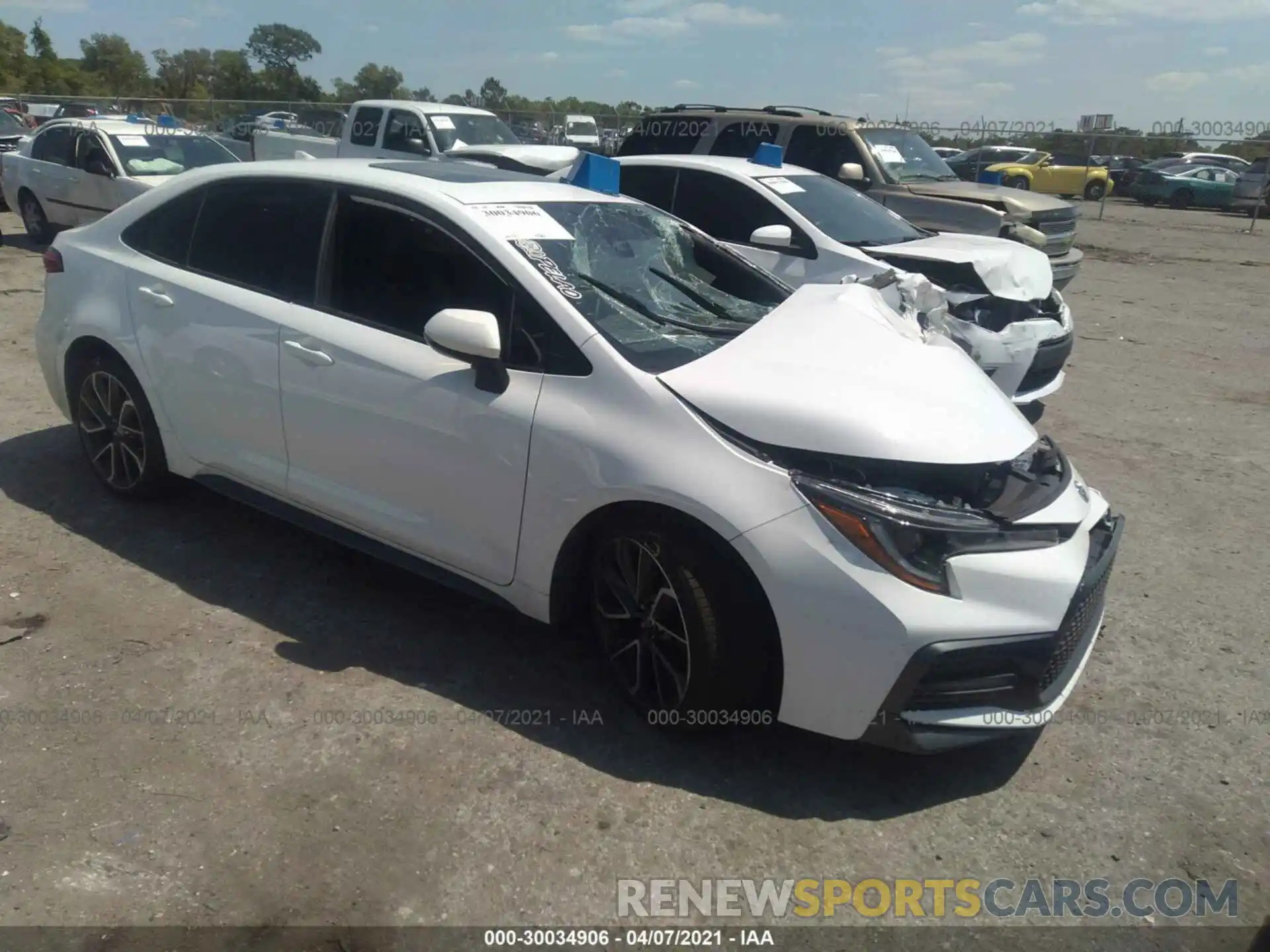 1 Photograph of a damaged car JTDT4RCE6LJ013637 TOYOTA COROLLA 2020