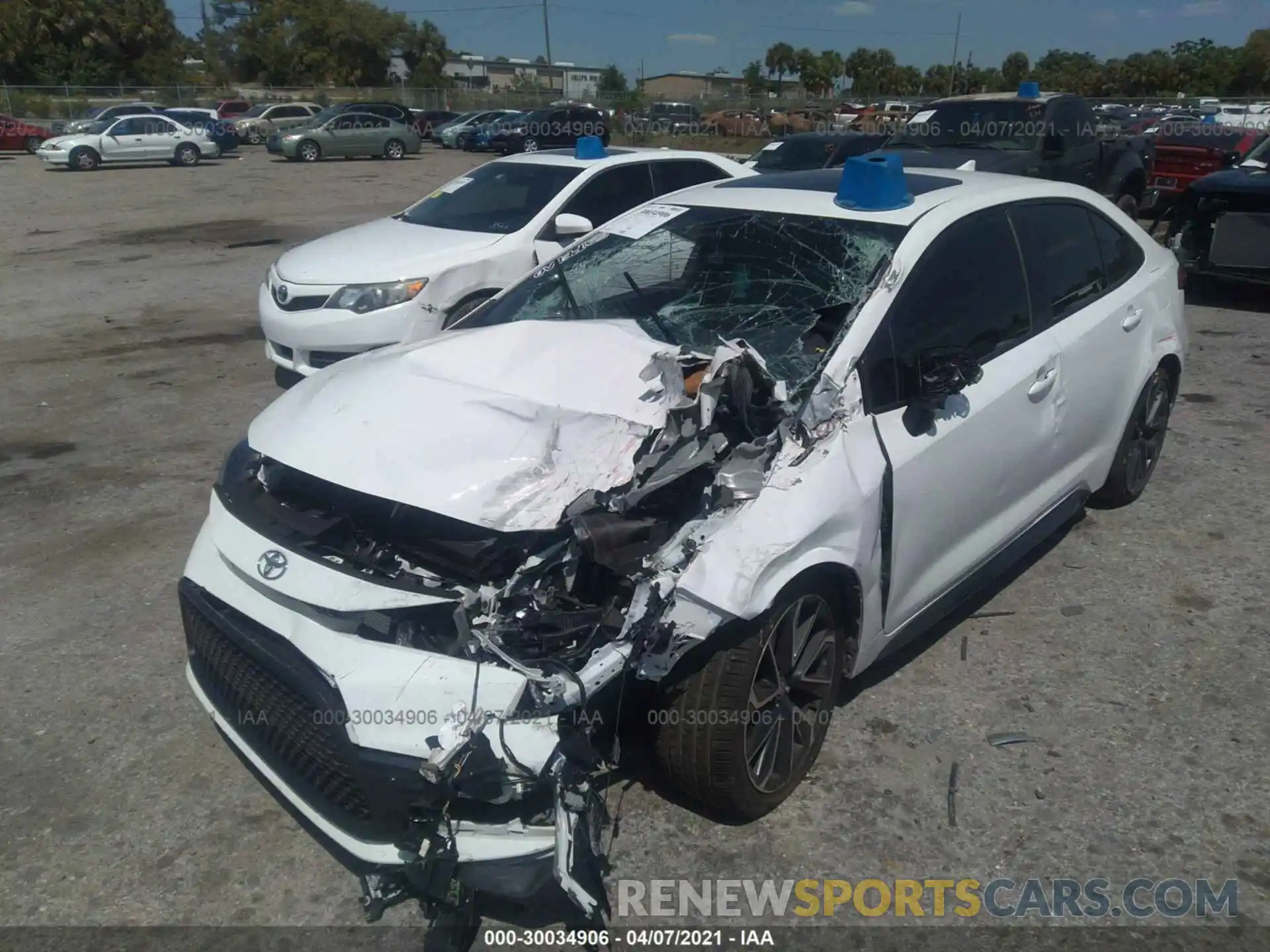 6 Photograph of a damaged car JTDT4RCE6LJ013637 TOYOTA COROLLA 2020