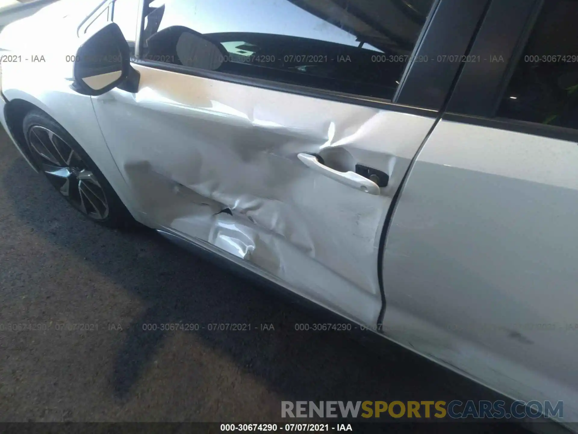 6 Photograph of a damaged car JTDT4RCE7LJ010567 TOYOTA COROLLA 2020