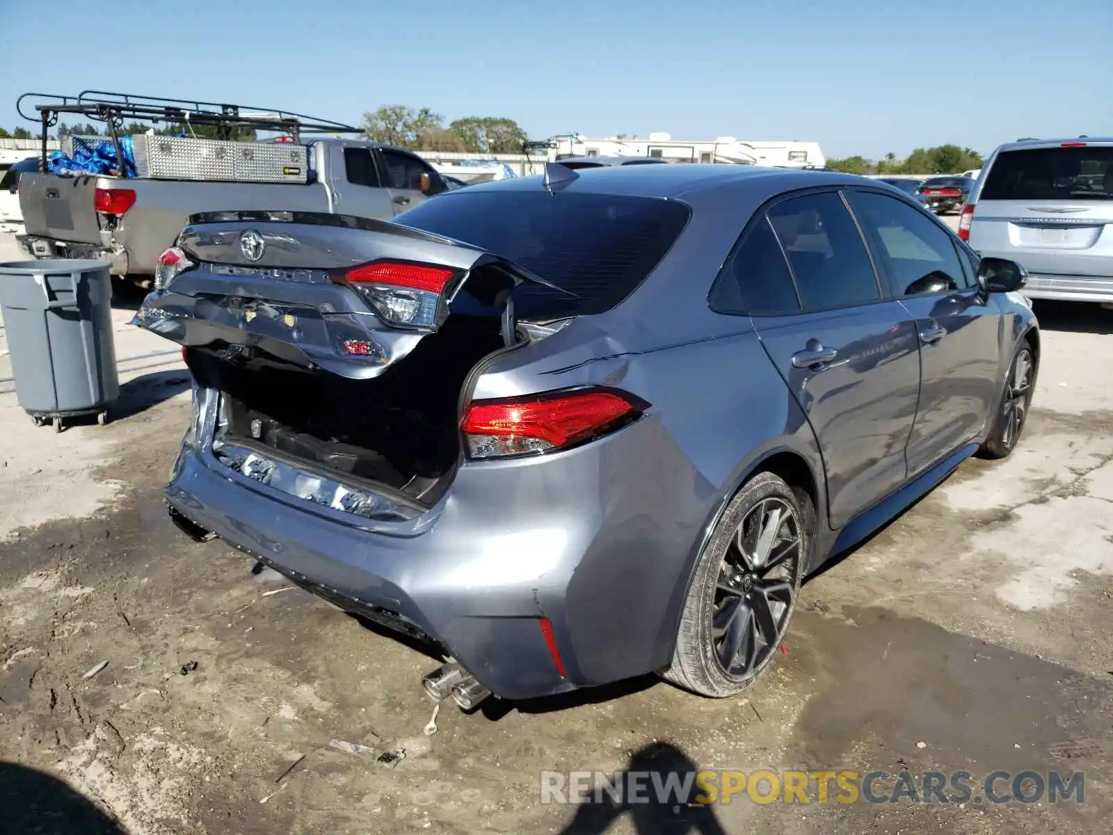 4 Photograph of a damaged car JTDT4RCE7LJ033315 TOYOTA COROLLA 2020