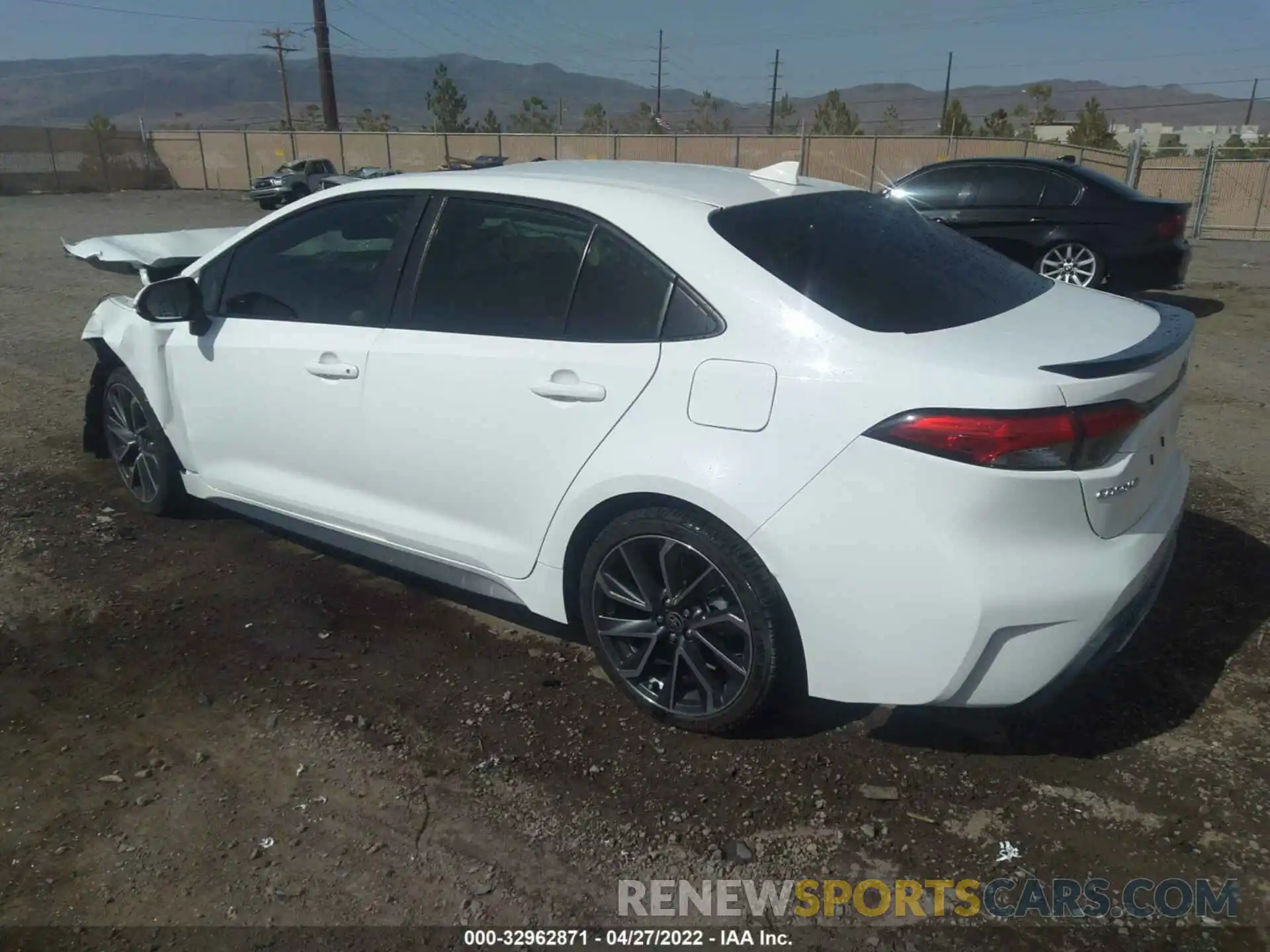 3 Photograph of a damaged car JTDT4RCE8LJ015549 TOYOTA COROLLA 2020