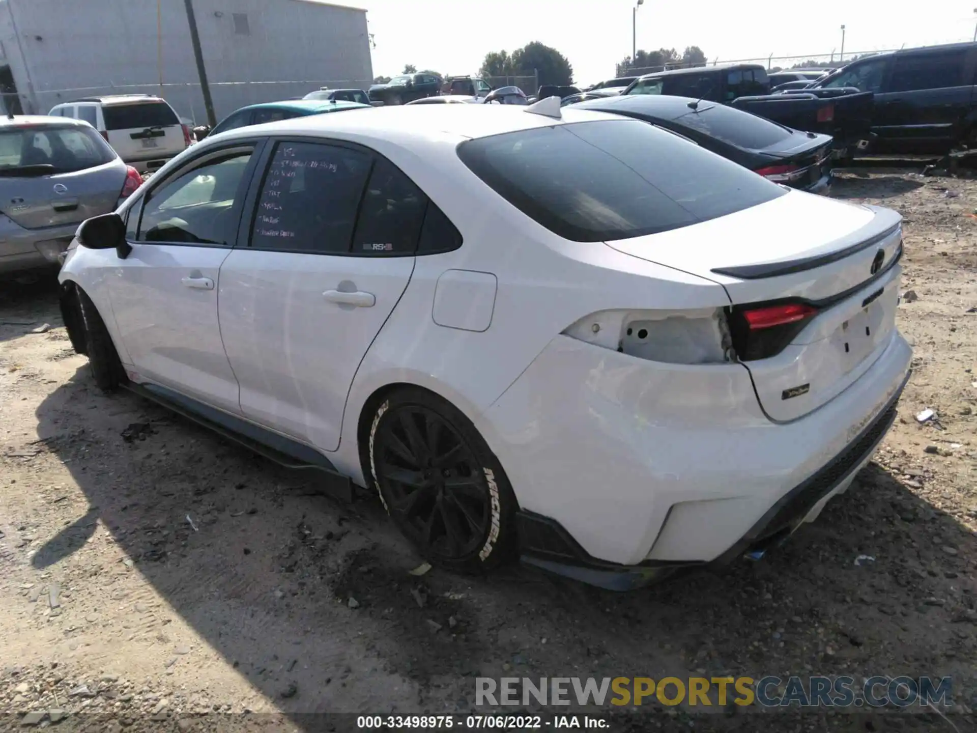 3 Photograph of a damaged car JTDT4RCE8LJ041052 TOYOTA COROLLA 2020