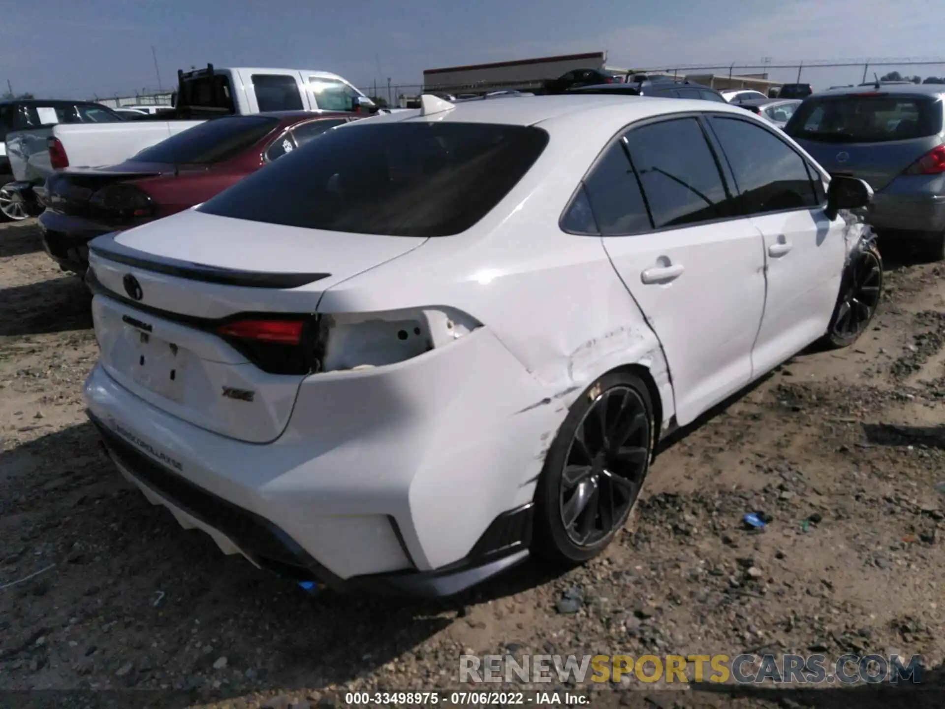 4 Photograph of a damaged car JTDT4RCE8LJ041052 TOYOTA COROLLA 2020