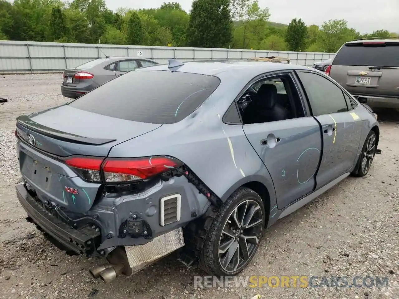 4 Photograph of a damaged car JTDT4RCEXLJ005640 TOYOTA COROLLA 2020