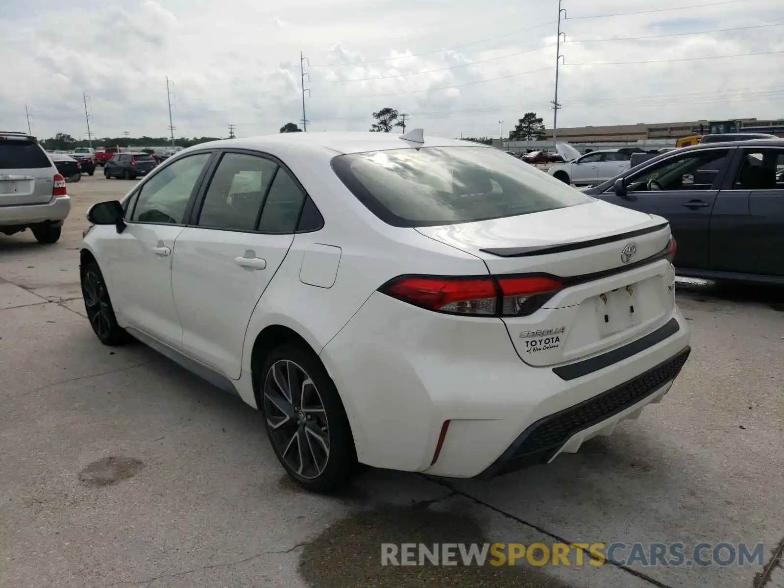 3 Photograph of a damaged car JTDT4RCEXLJ042316 TOYOTA COROLLA 2020