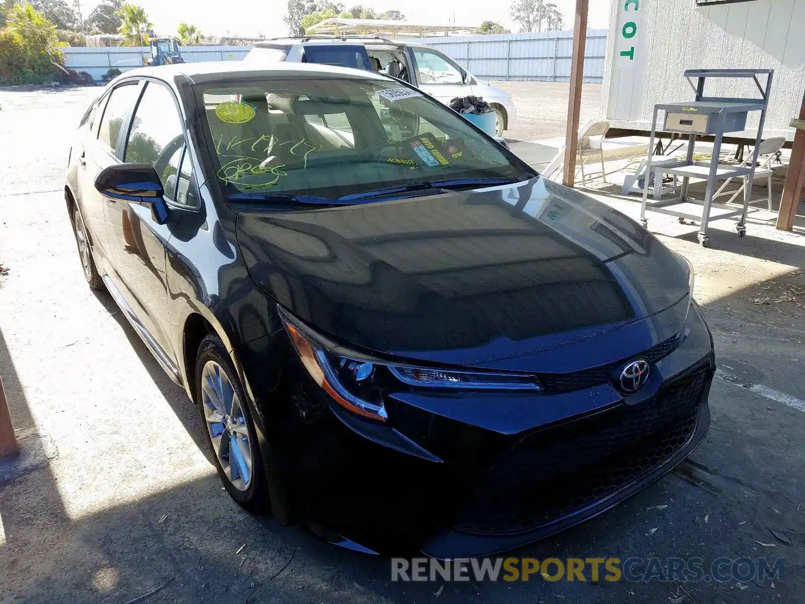 1 Photograph of a damaged car JTDVPRAE0LJ073786 TOYOTA COROLLA 2020