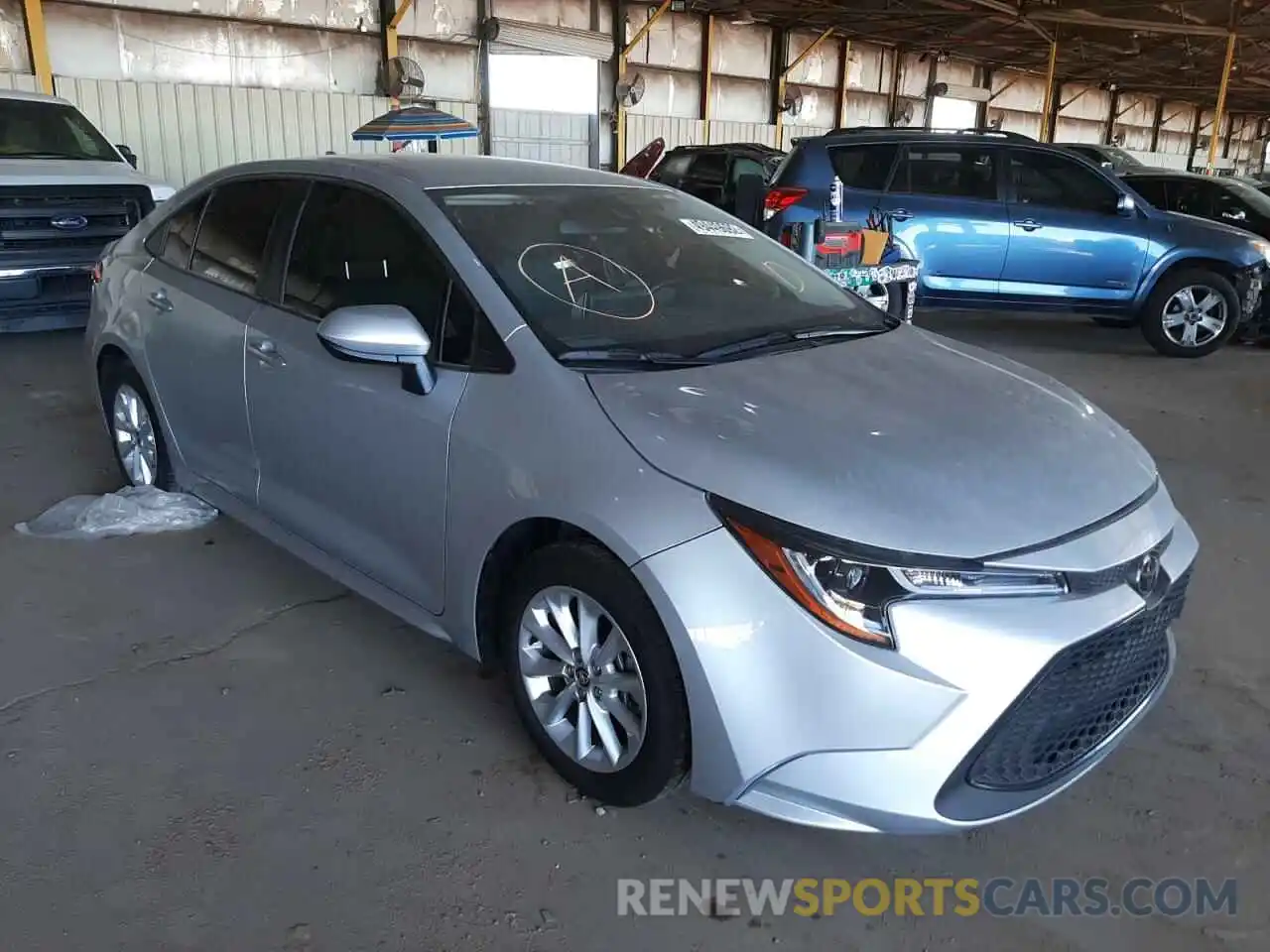 1 Photograph of a damaged car JTDVPRAE0LJ100260 TOYOTA COROLLA 2020