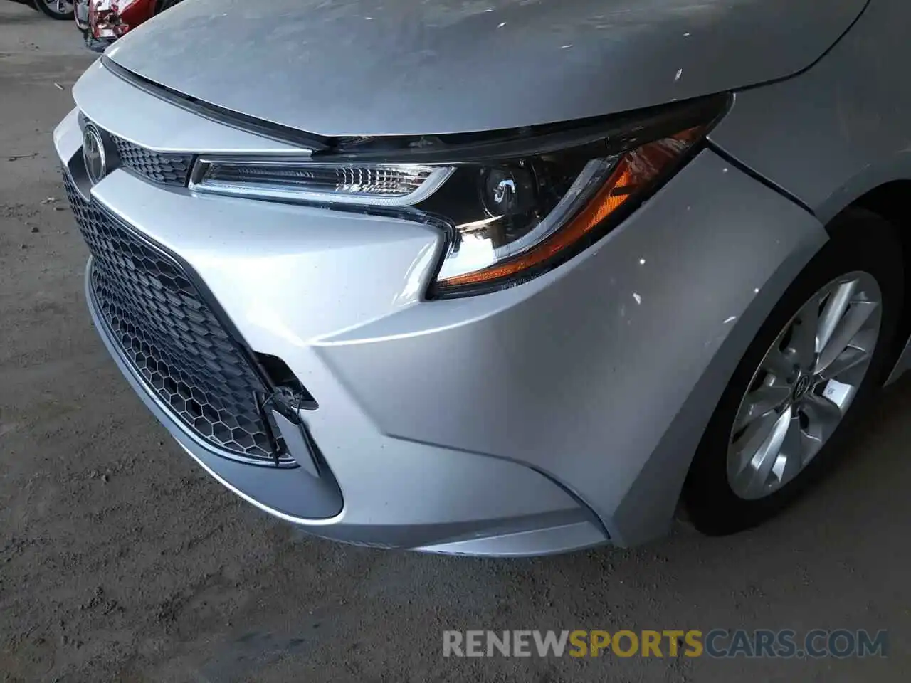 9 Photograph of a damaged car JTDVPRAE0LJ100260 TOYOTA COROLLA 2020