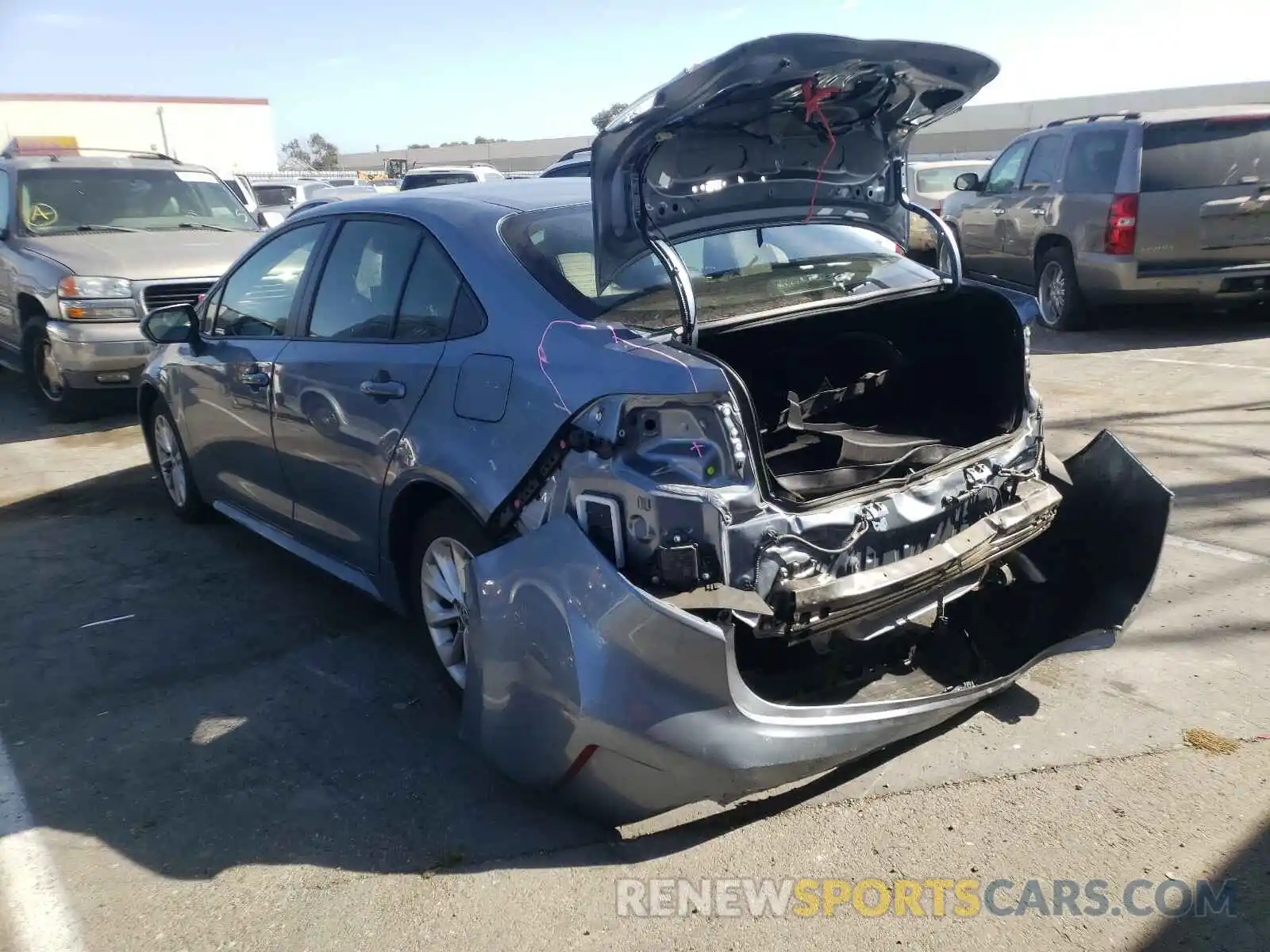 3 Photograph of a damaged car JTDVPRAE0LJ106365 TOYOTA COROLLA 2020