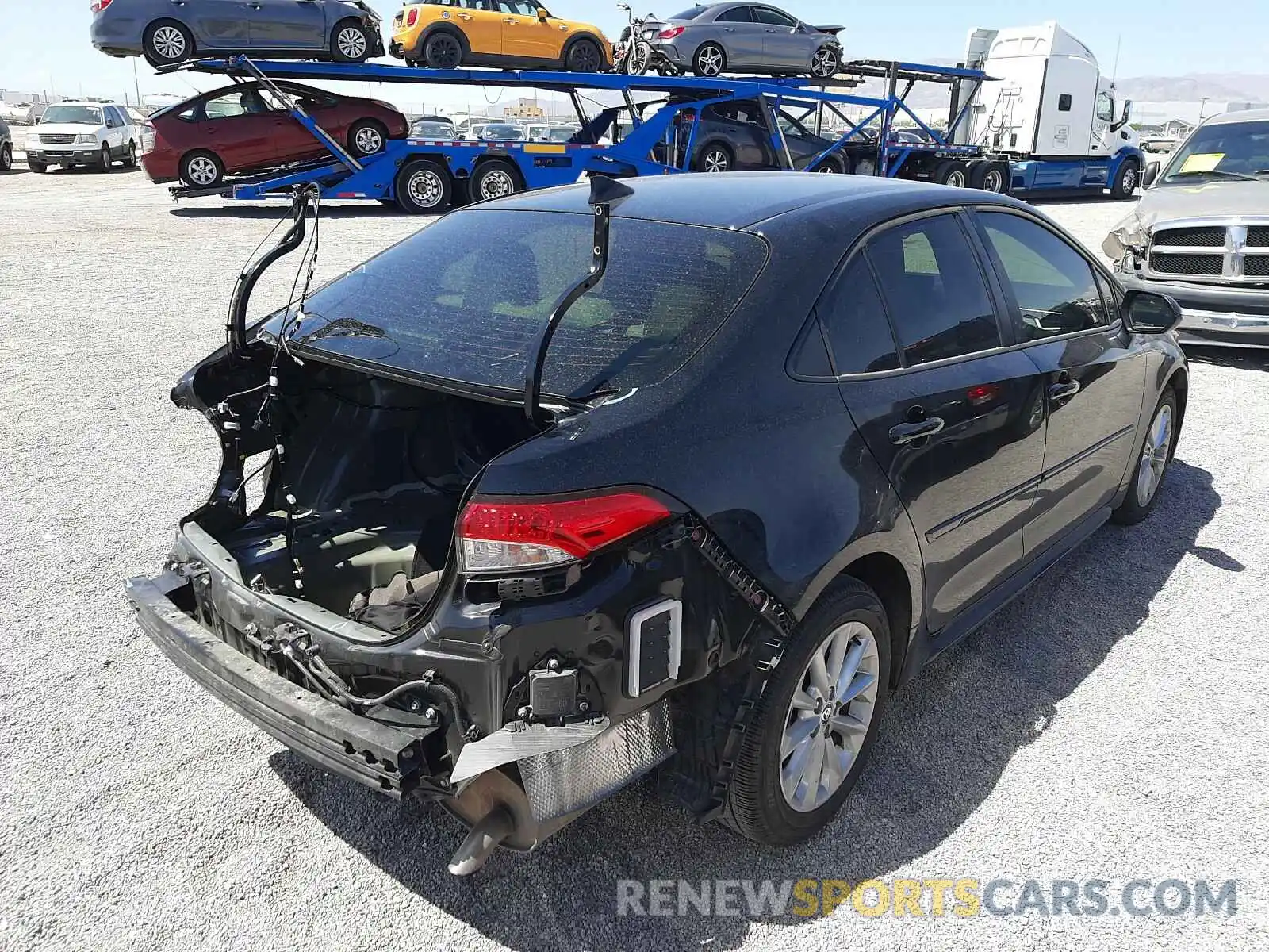 4 Photograph of a damaged car JTDVPRAE0LJ113882 TOYOTA COROLLA 2020