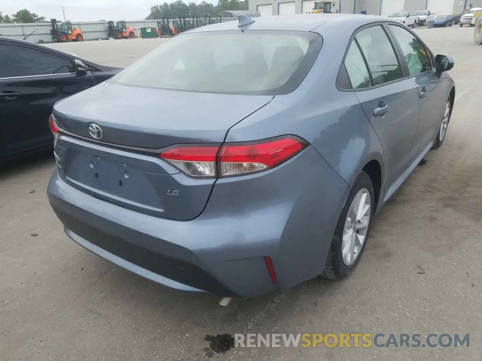 4 Photograph of a damaged car JTDVPRAE0LJ116023 TOYOTA COROLLA 2020