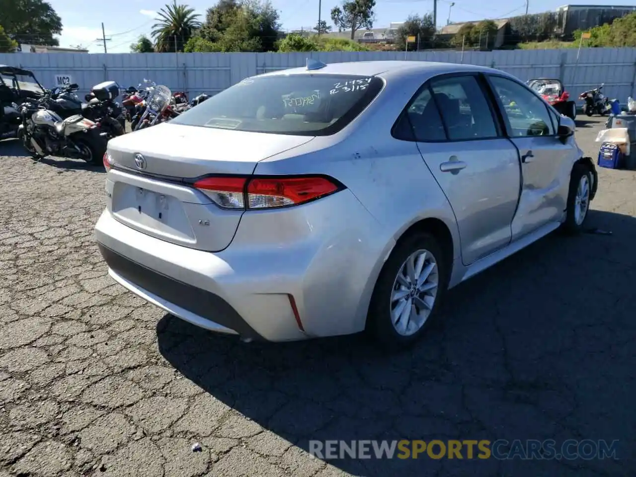 4 Photograph of a damaged car JTDVPRAE1LJ090421 TOYOTA COROLLA 2020