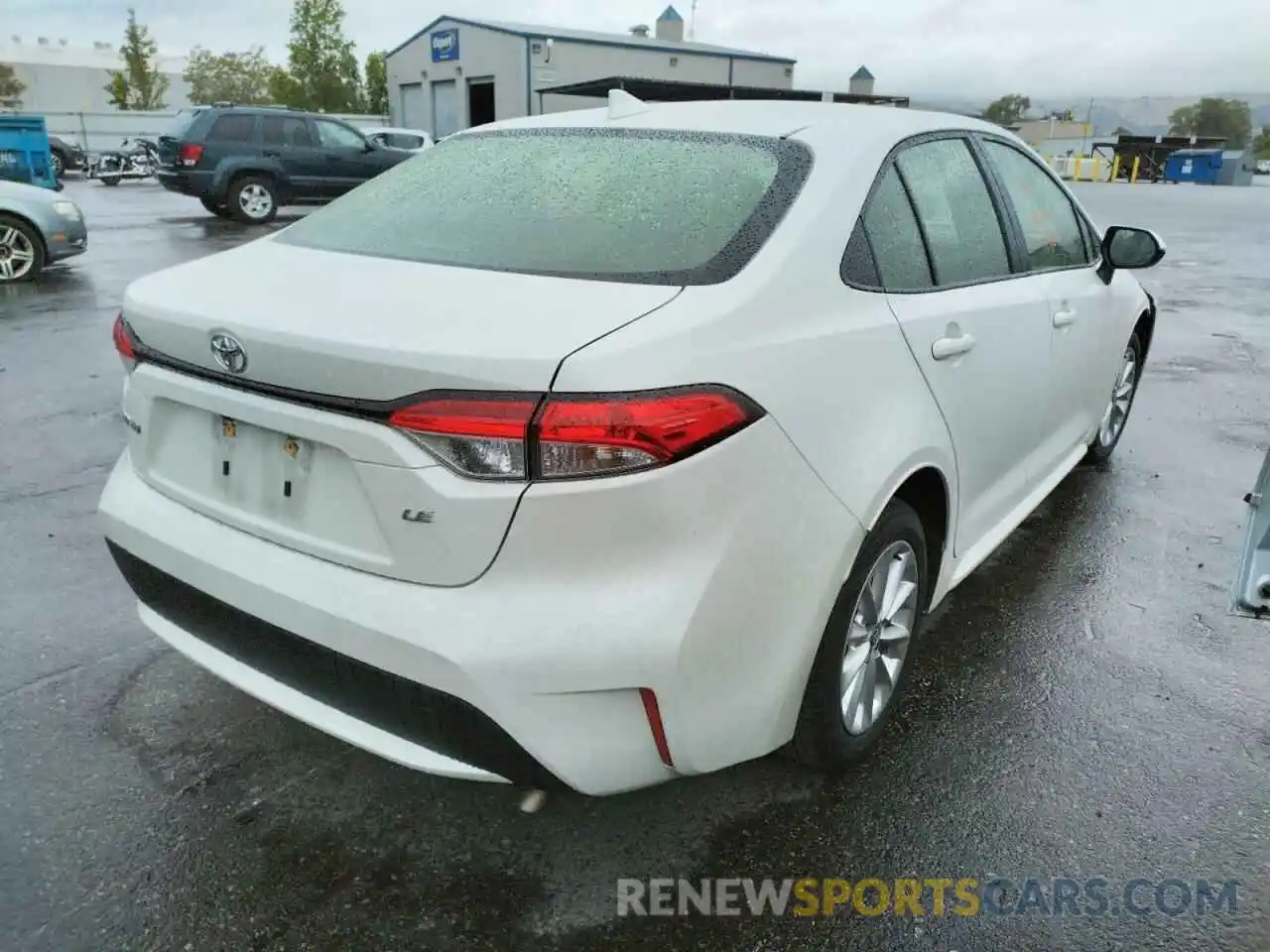 4 Photograph of a damaged car JTDVPRAE1LJ097997 TOYOTA COROLLA 2020